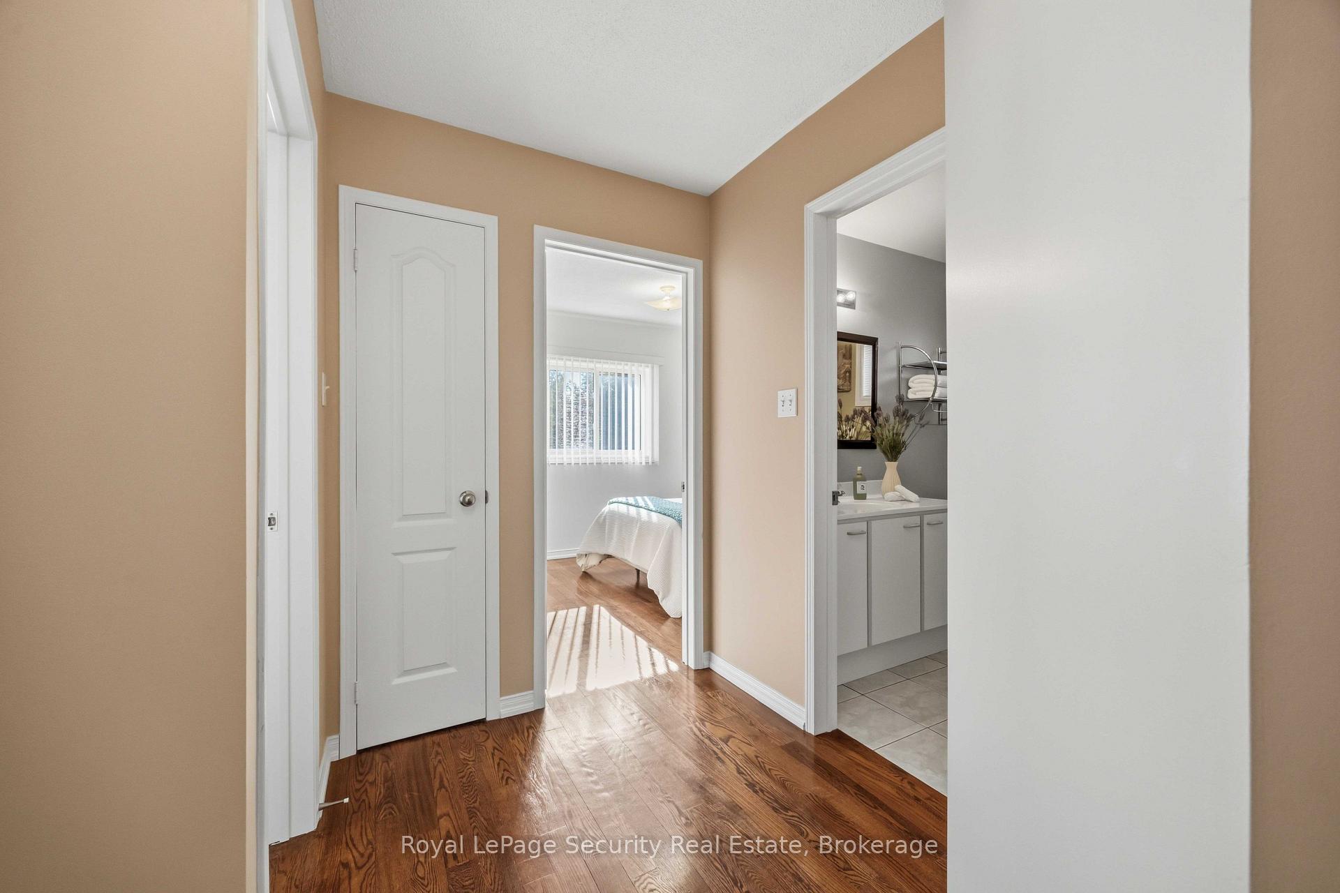 Photo 29 of 46 Birchway Place, Halton Hills, Acton — HOMEH