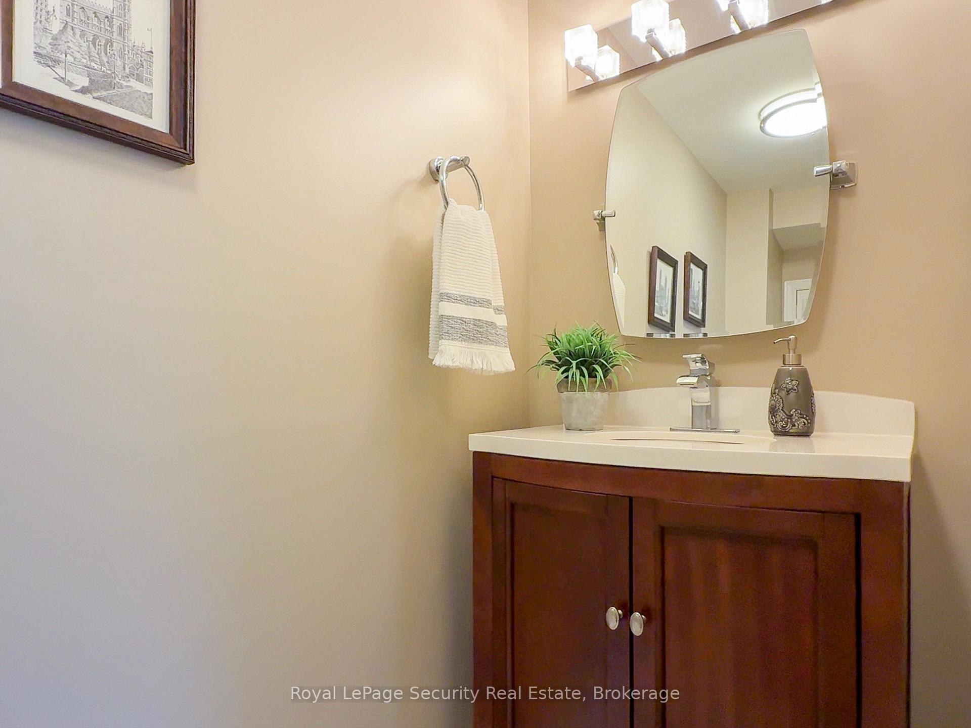 Photo 35 of 46 Birchway Place, Halton Hills, Acton — HOMEH
