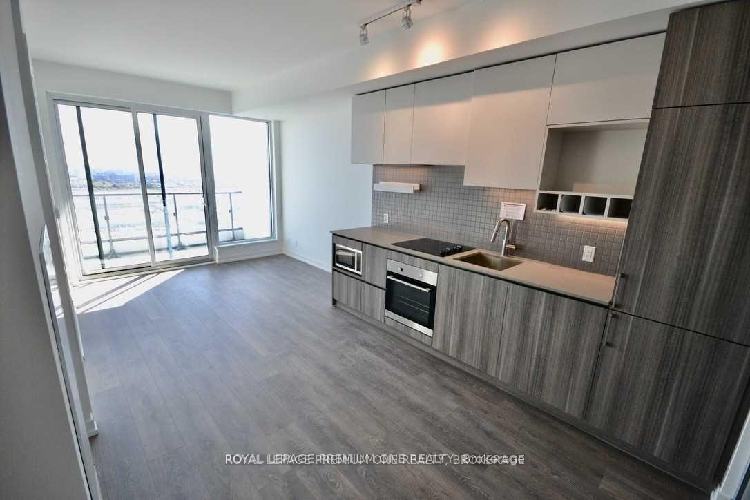 Photo 3 of 5 Buttermill Avenue, Vaughan, Vaughan Corporate Centre — HOMEH