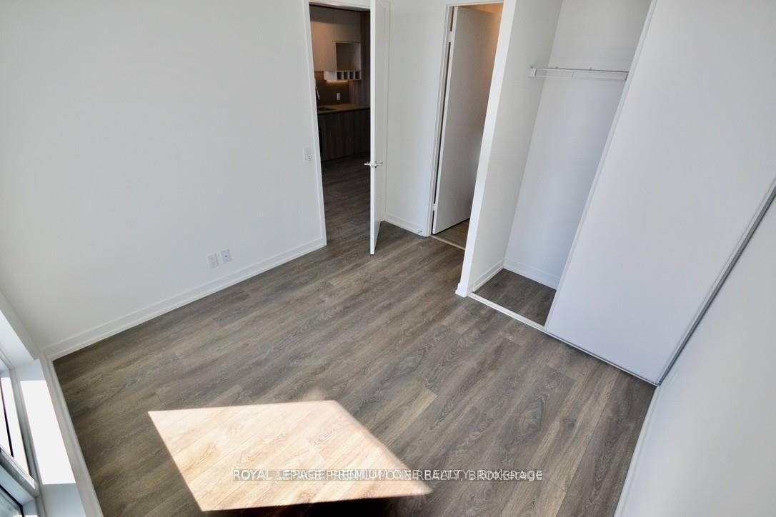Photo 7 of 5 Buttermill Avenue, Vaughan, Vaughan Corporate Centre — HOMEH
