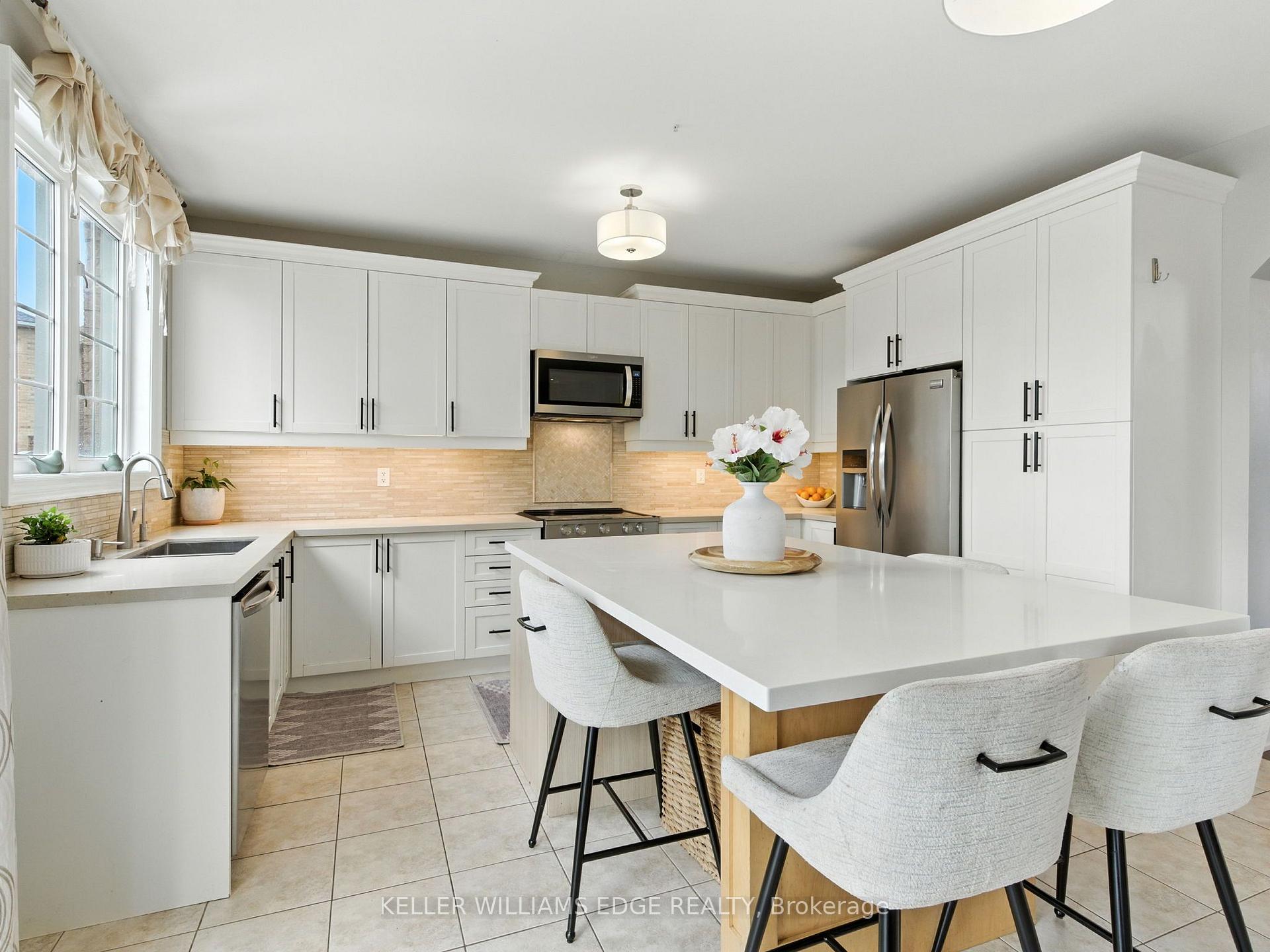 Photo 7 of 200 Giddings Crescent, Milton, Scott — HOMEH
