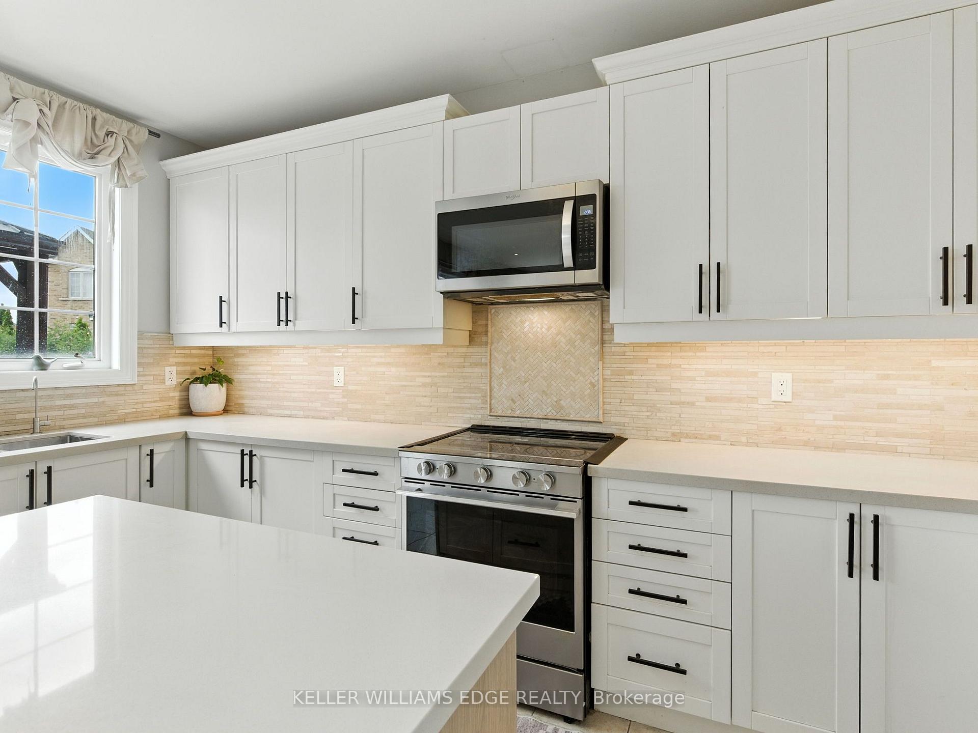 Photo 8 of 200 Giddings Crescent, Milton, Scott — HOMEH
