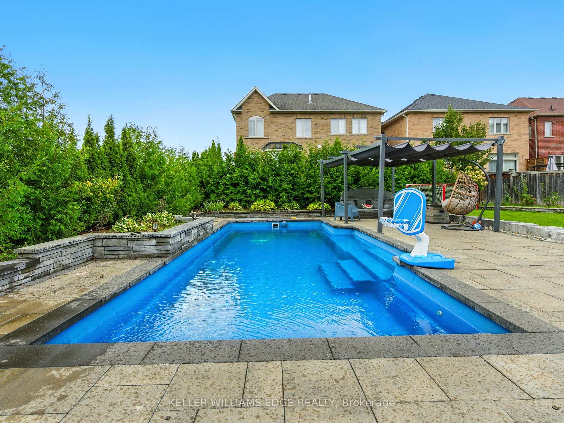 Photo 39 of 200 Giddings Crescent, Milton, Scott — HOMEH