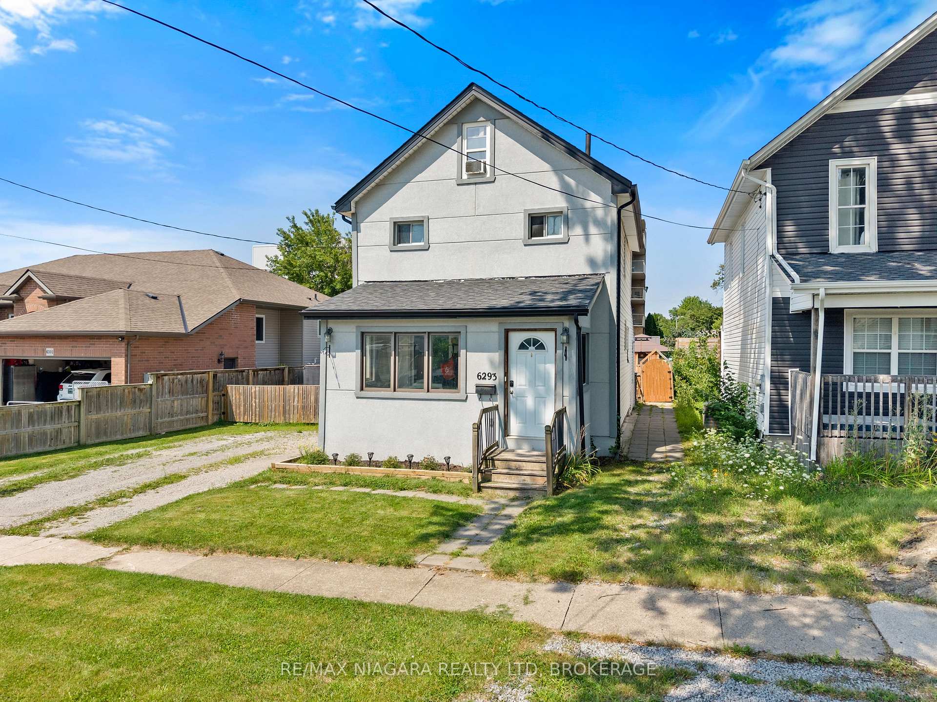 Photo 3 of 6293 Bellevue Street, Niagara Falls, Morrison — HOMEH