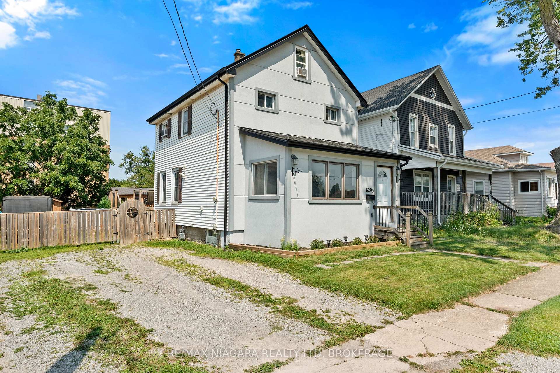 Photo 4 of 6293 Bellevue Street, Niagara Falls, Morrison — HOMEH