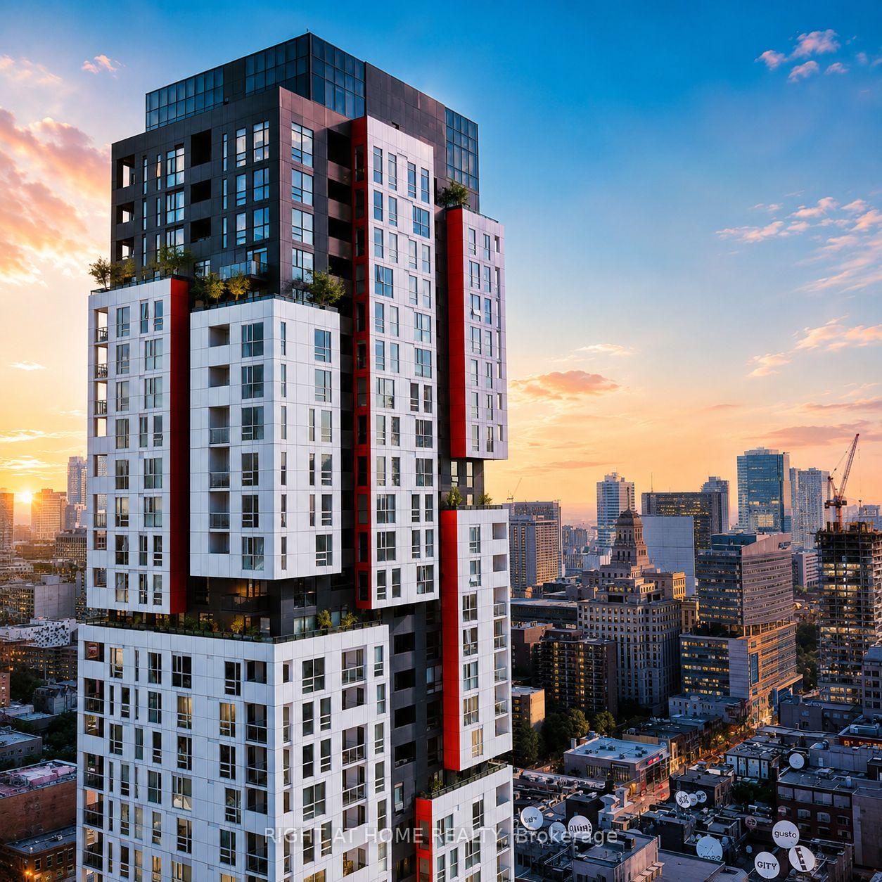 Front of Unit 1408, 318 Richmond Street W