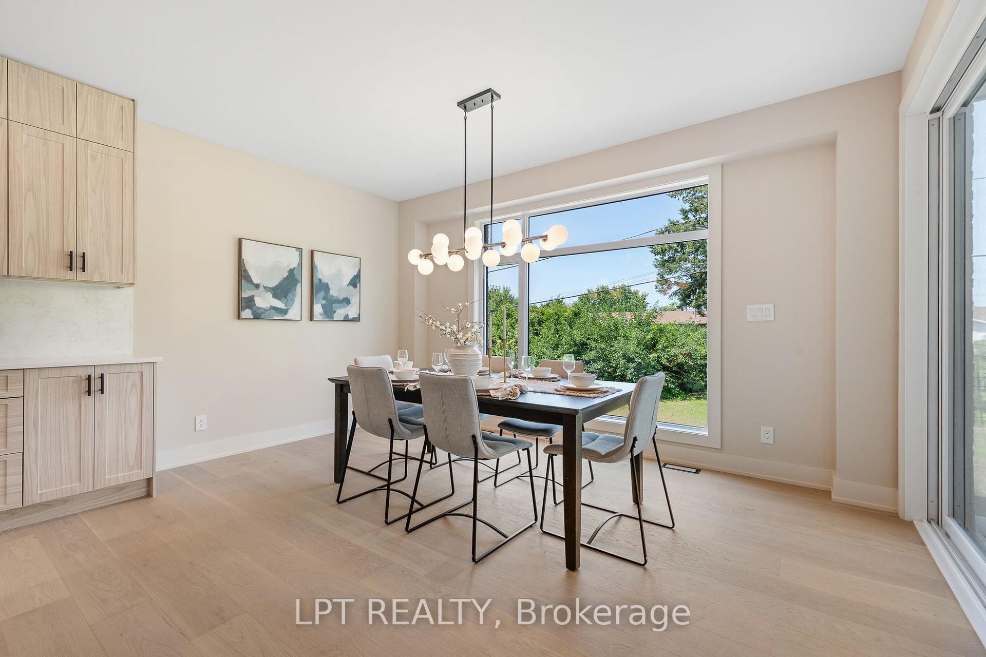 Photo 17 of 15 Briggs Avenue, Ottawa, Pineglen/Country Place — HOMEH