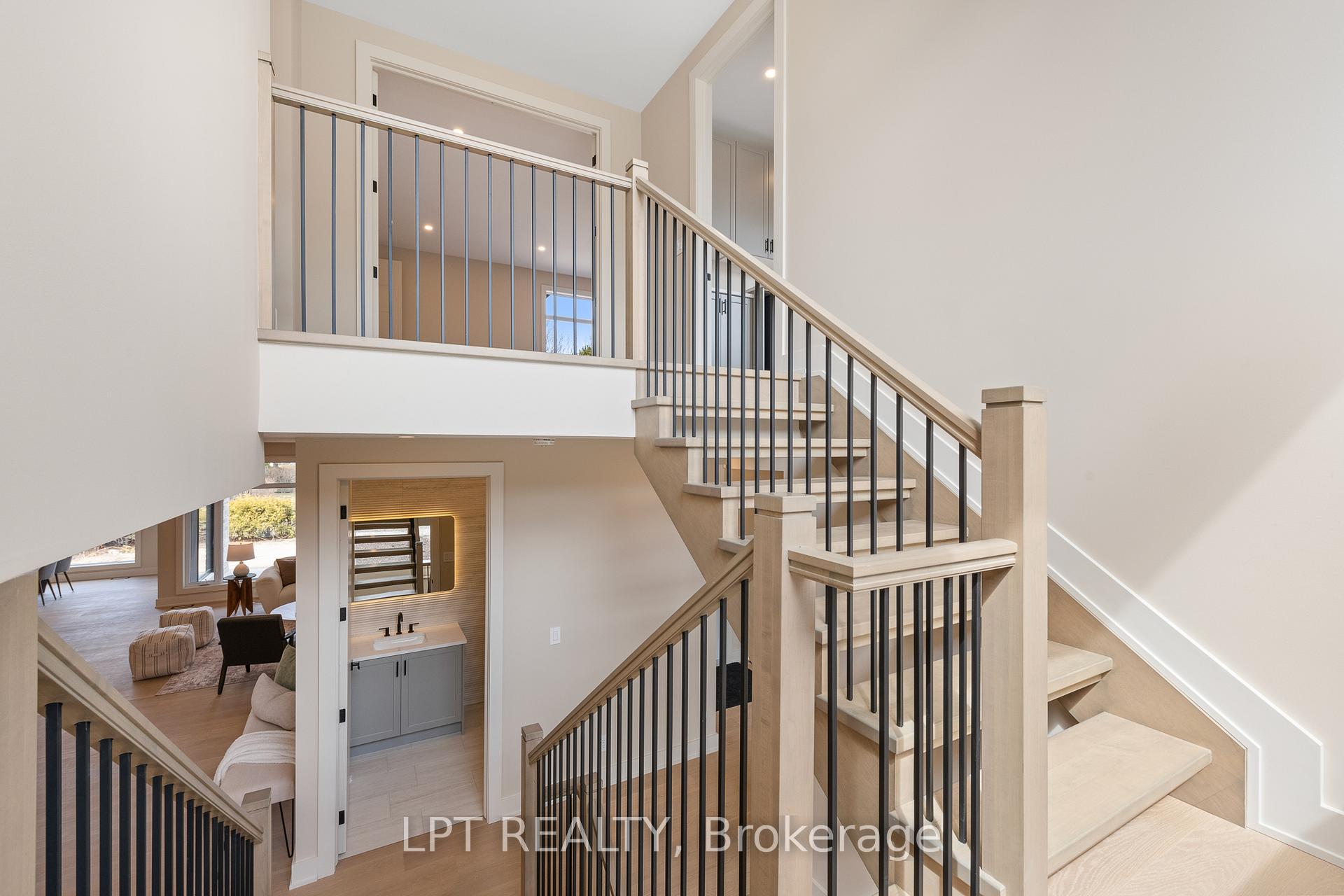 Photo 25 of 15 Briggs Avenue, Ottawa, Pineglen/Country Place — HOMEH