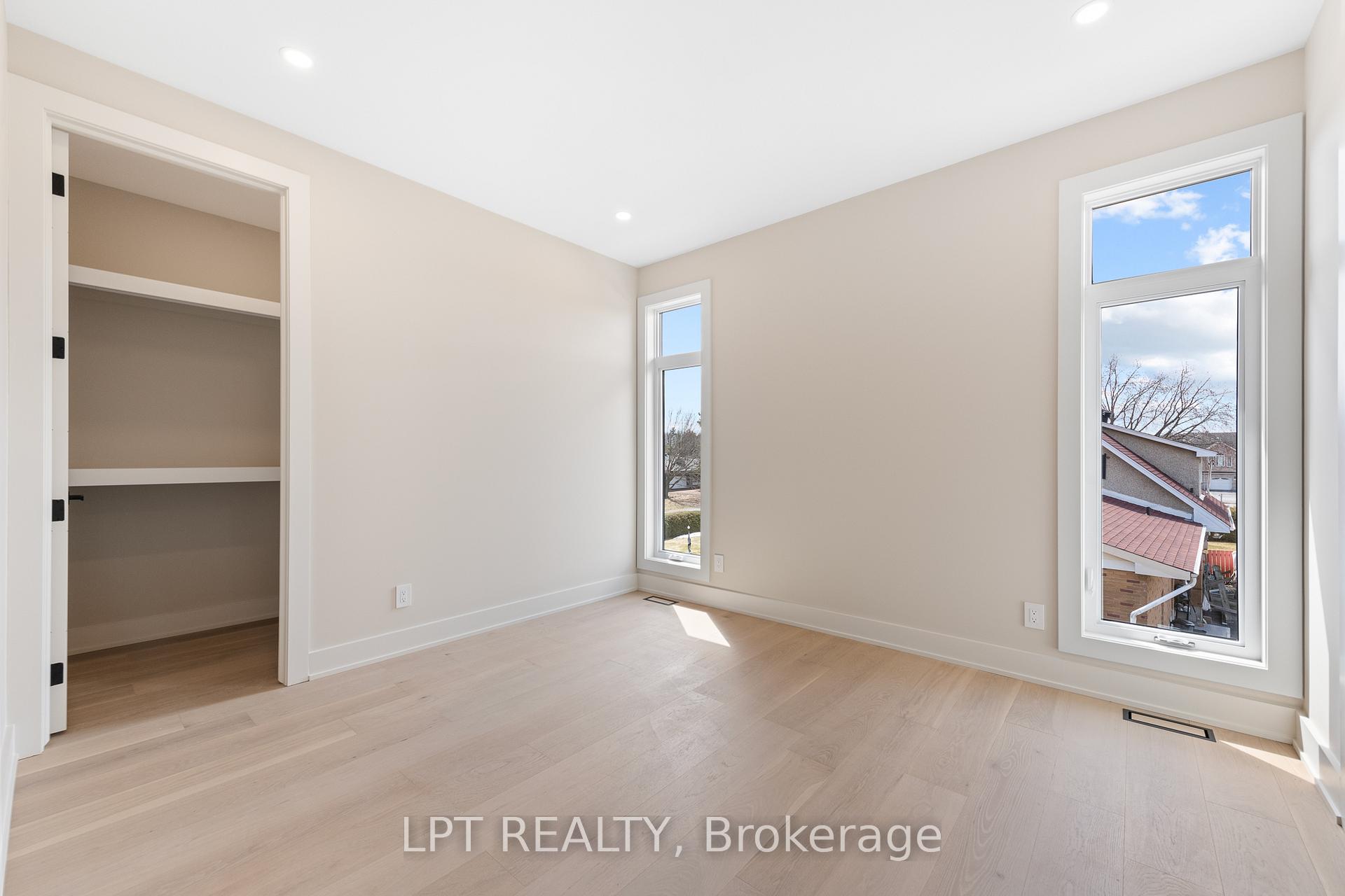 Photo 39 of 15 Briggs Avenue, Ottawa, Pineglen/Country Place — HOMEH