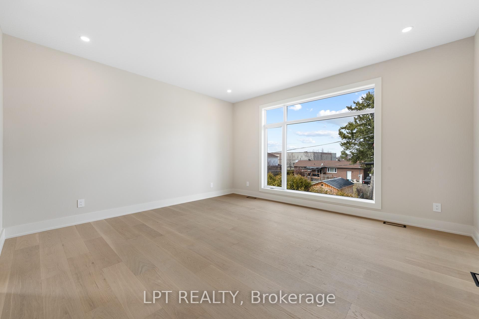 Photo 43 of 15 Briggs Avenue, Ottawa, Pineglen/Country Place — HOMEH