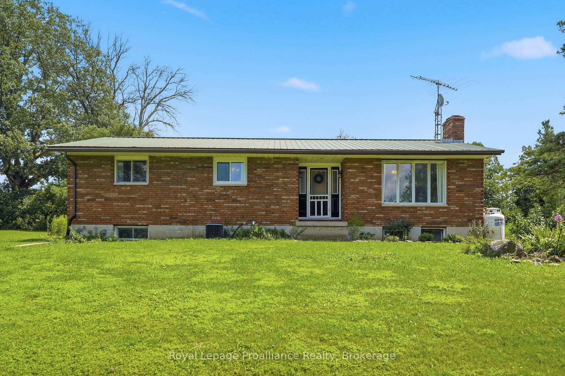 Photo of 393 Kings Mill Road