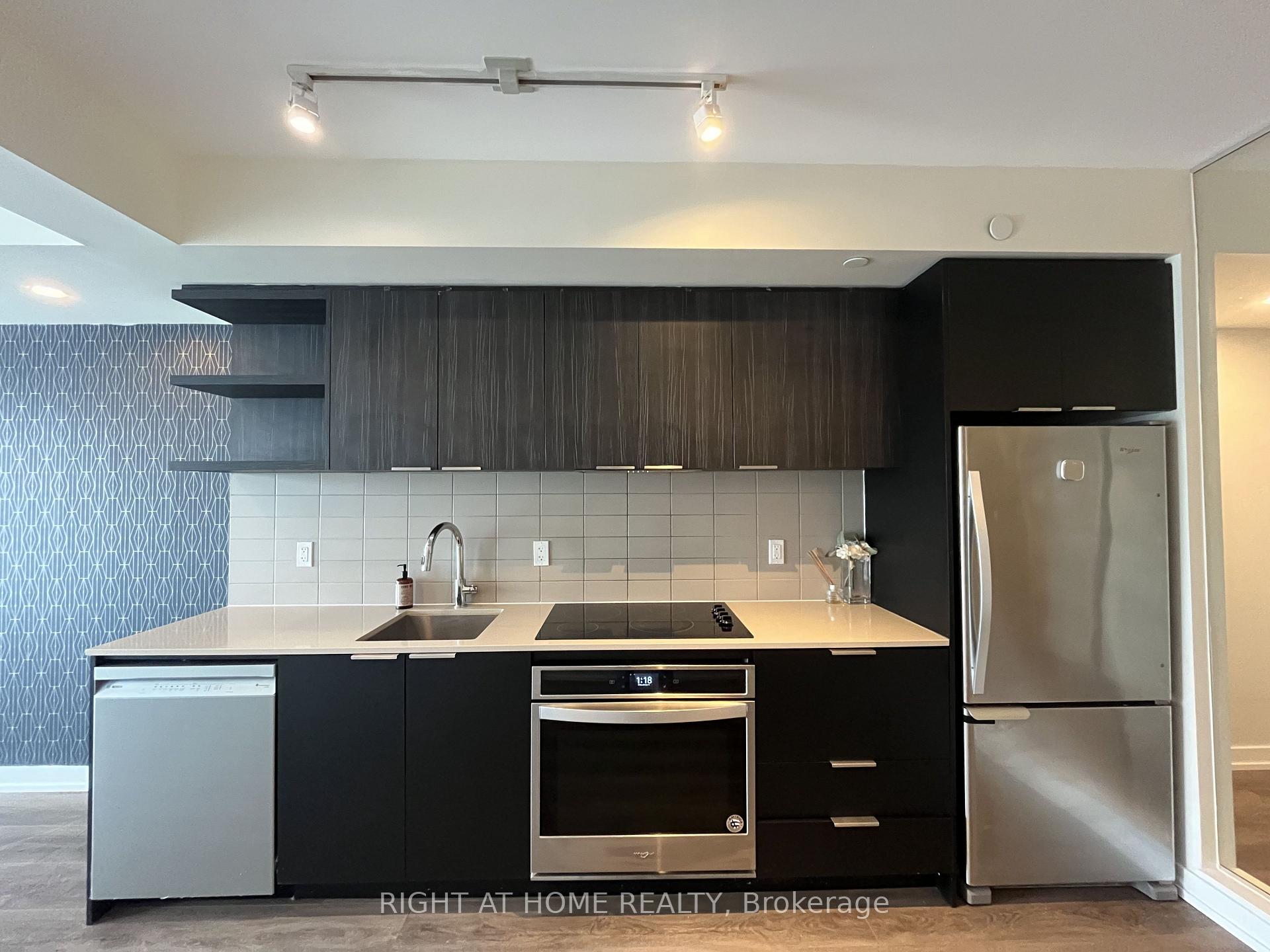 Photo 4 of Unit 1405, 6 Sonic Way, Toronto, Flemingdon Park — HOMEH