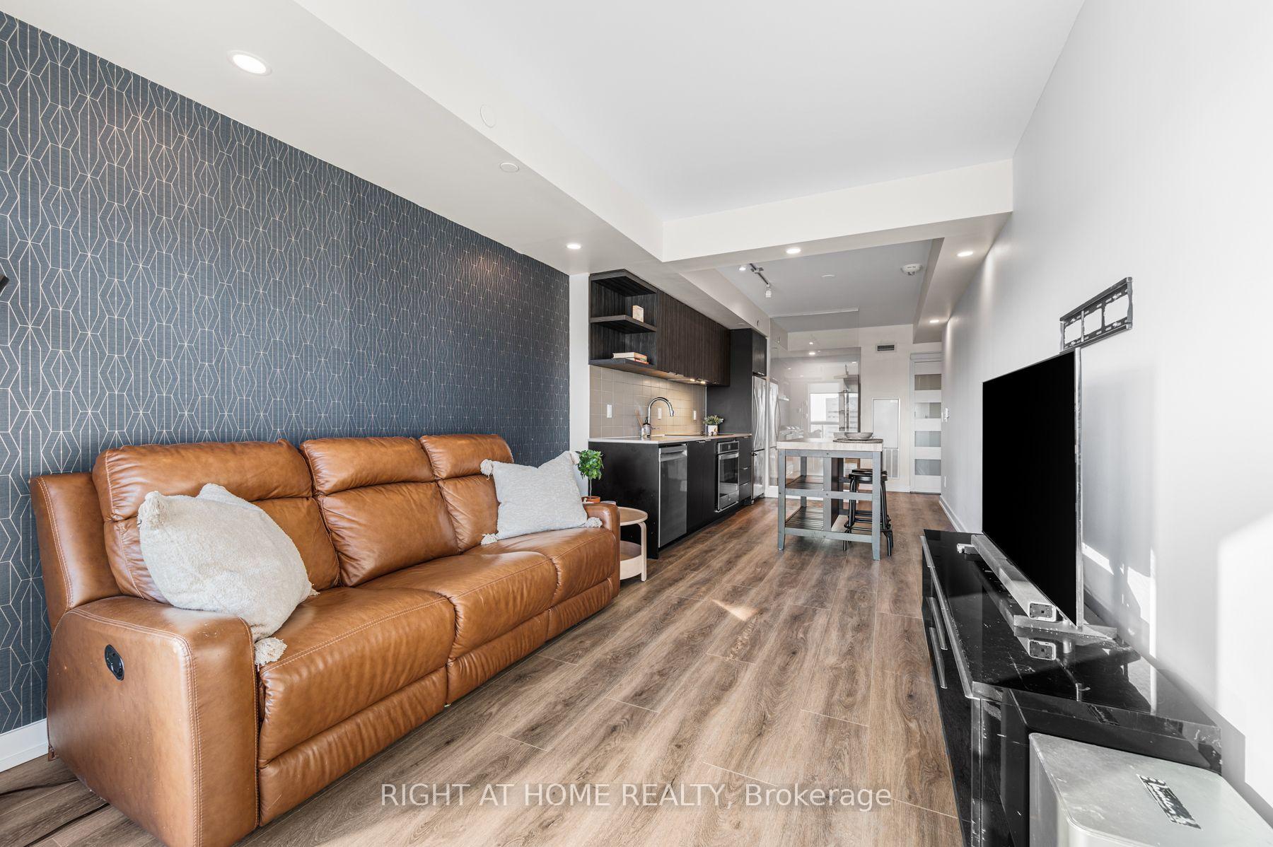 Photo 5 of Unit 1405, 6 Sonic Way, Toronto, Flemingdon Park — HOMEH