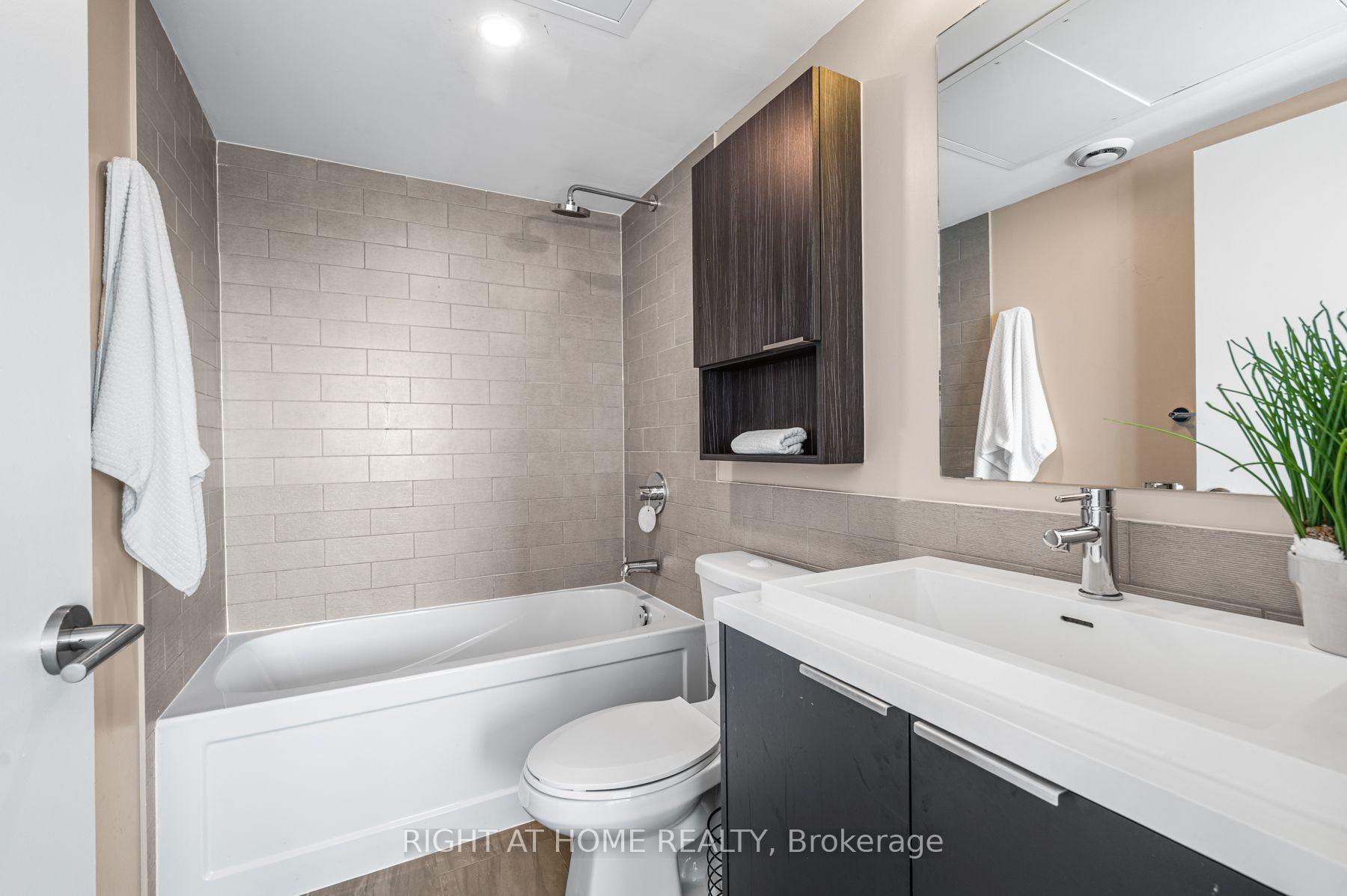 Photo 8 of Unit 1405, 6 Sonic Way, Toronto, Flemingdon Park — HOMEH