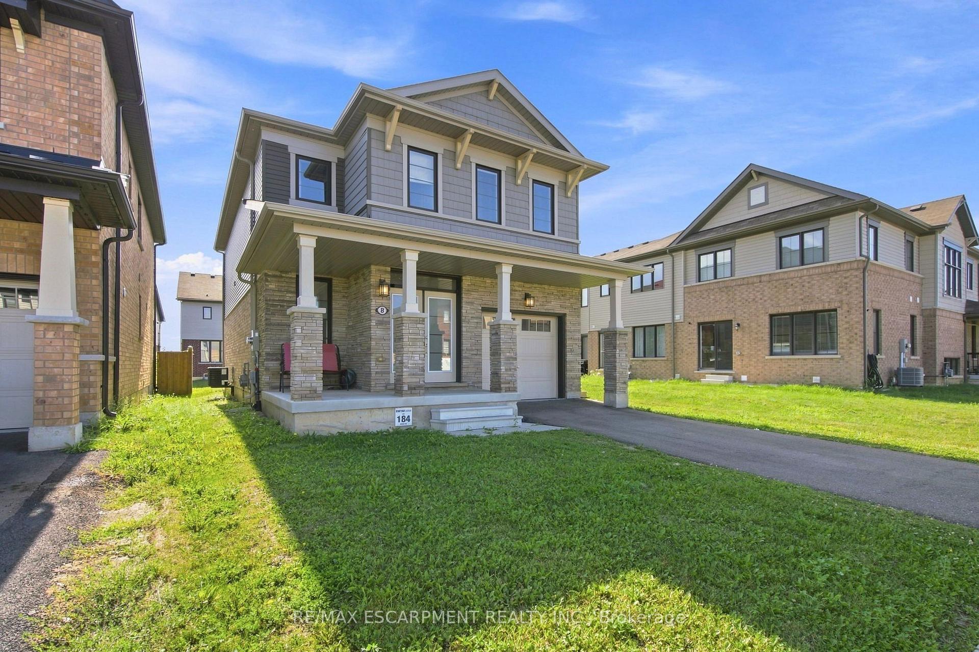 Photo 2 of 8 Magdalena Street, Hamilton, Stoney Creek Mountain — HOMEH