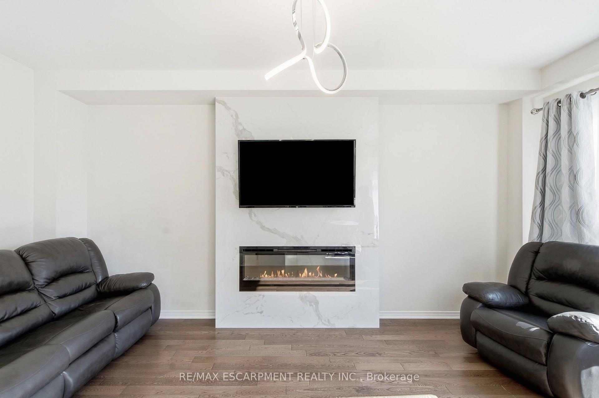 Photo 8 of 8 Magdalena Street, Hamilton, Stoney Creek Mountain — HOMEH