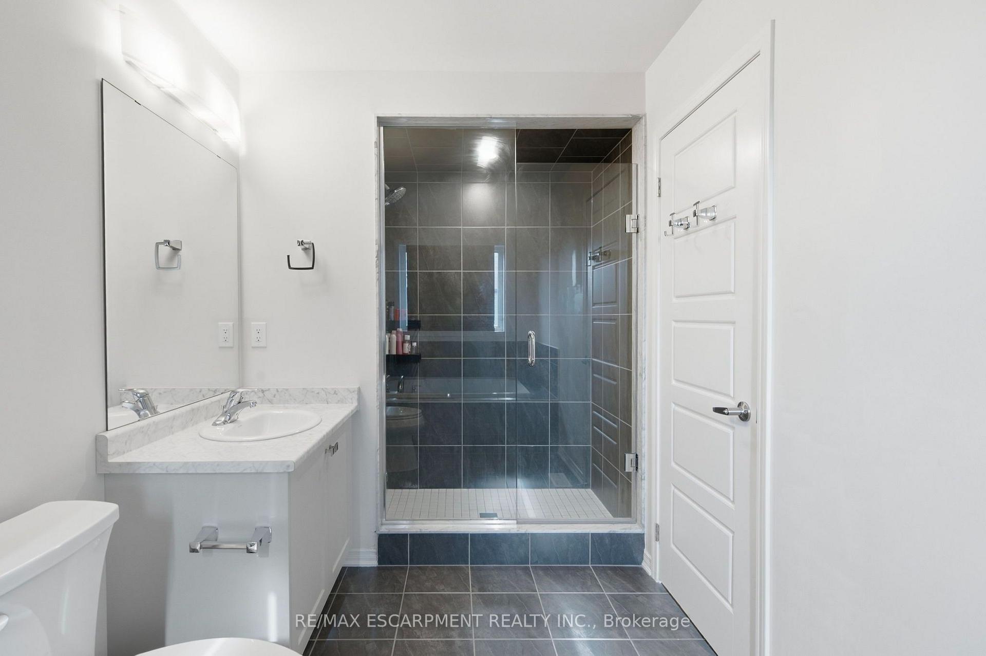 Photo 20 of 8 Magdalena Street, Hamilton, Stoney Creek Mountain — HOMEH