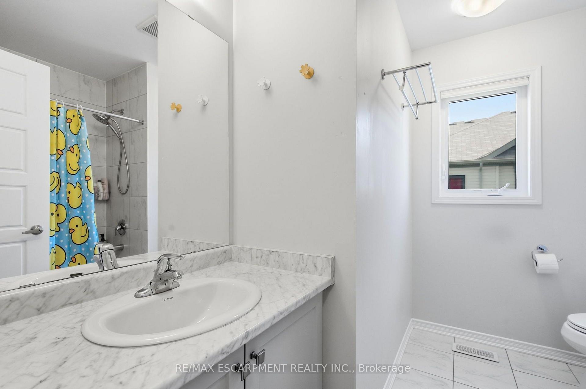 Photo 29 of 8 Magdalena Street, Hamilton, Stoney Creek Mountain — HOMEH