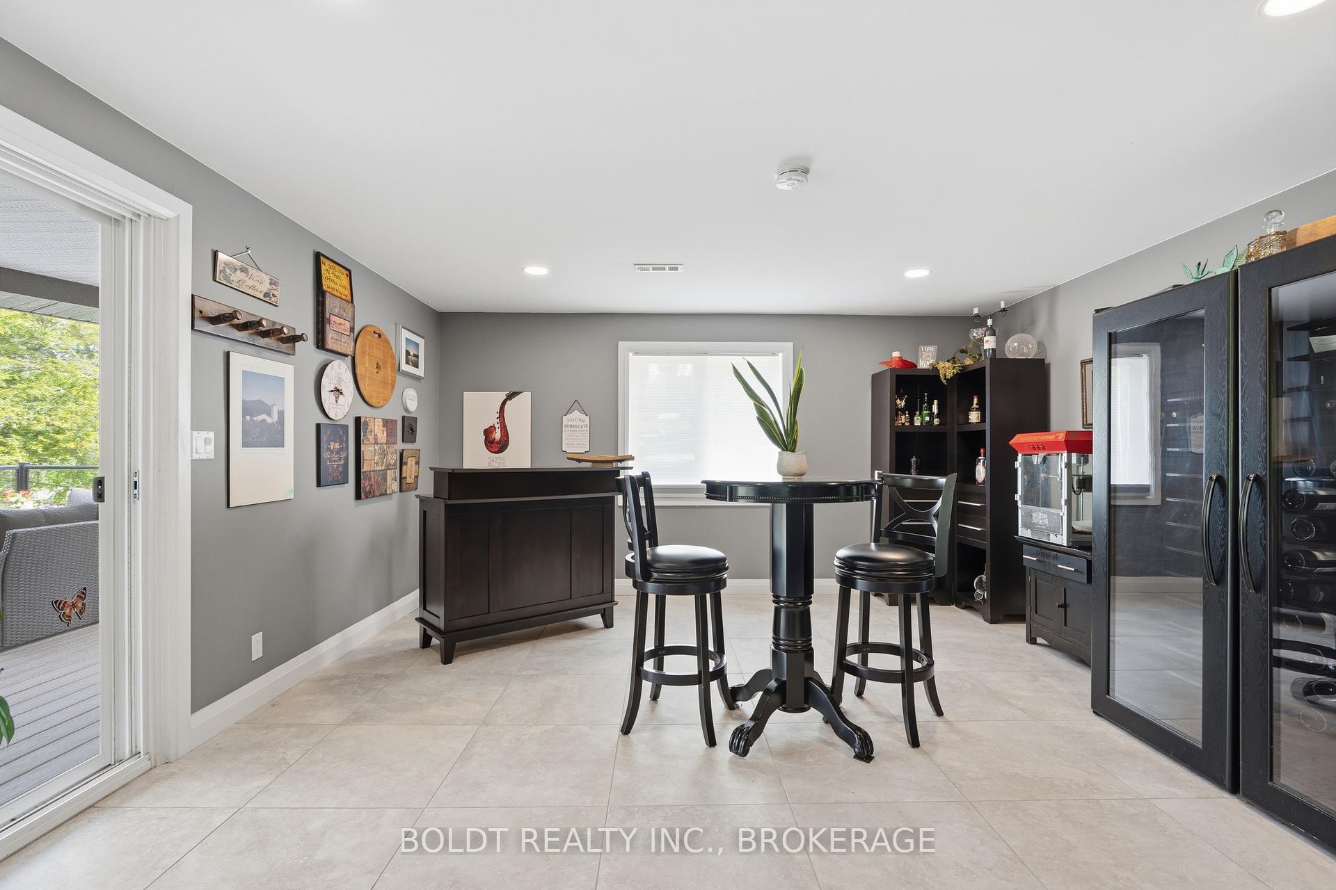 Photo 19 of 99 Donjon Boulevard, Norfolk, Port Dover — HOMEH