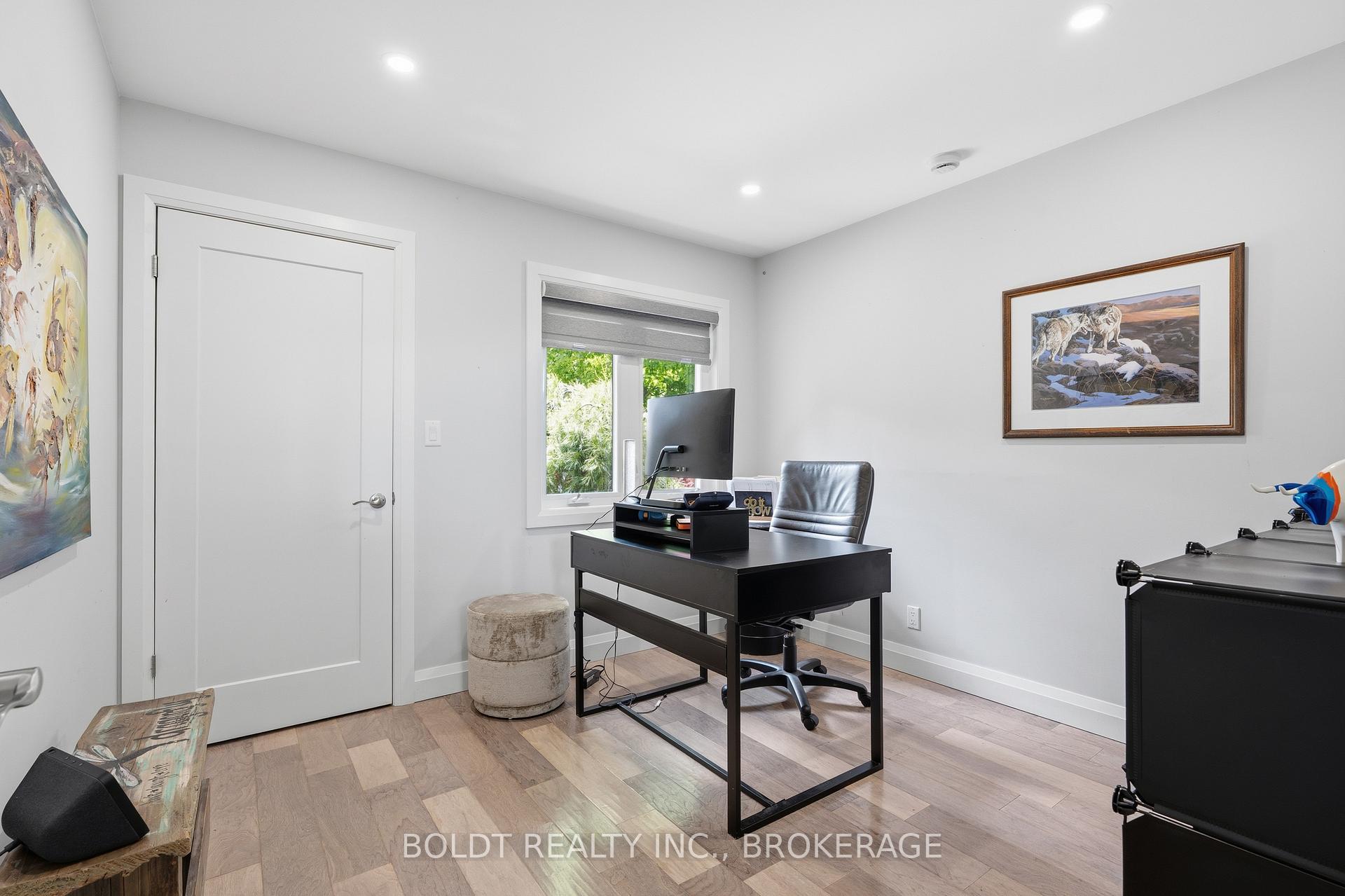 Photo 20 of 99 Donjon Boulevard, Norfolk, Port Dover — HOMEH