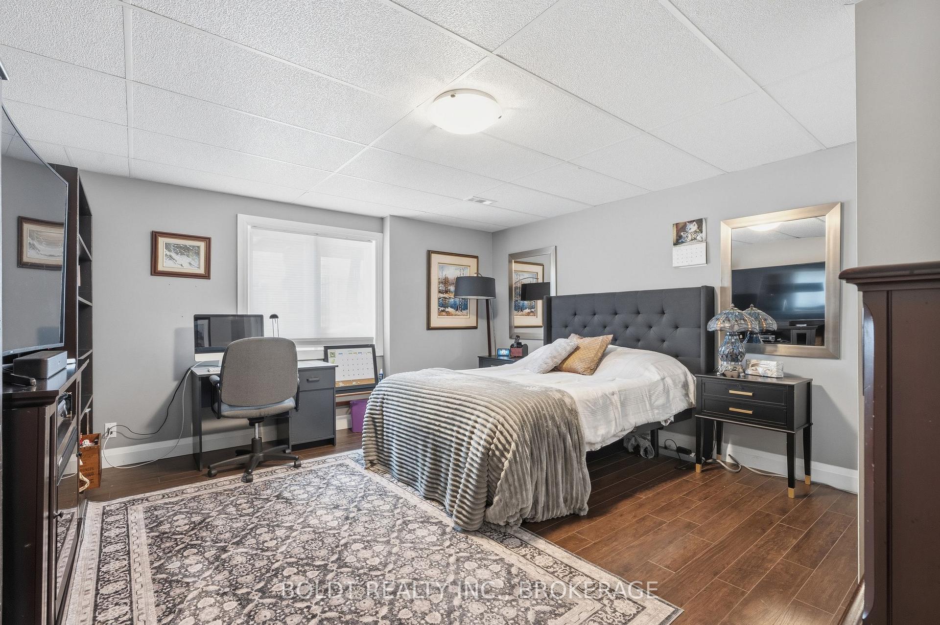 Photo 26 of 99 Donjon Boulevard, Norfolk, Port Dover — HOMEH