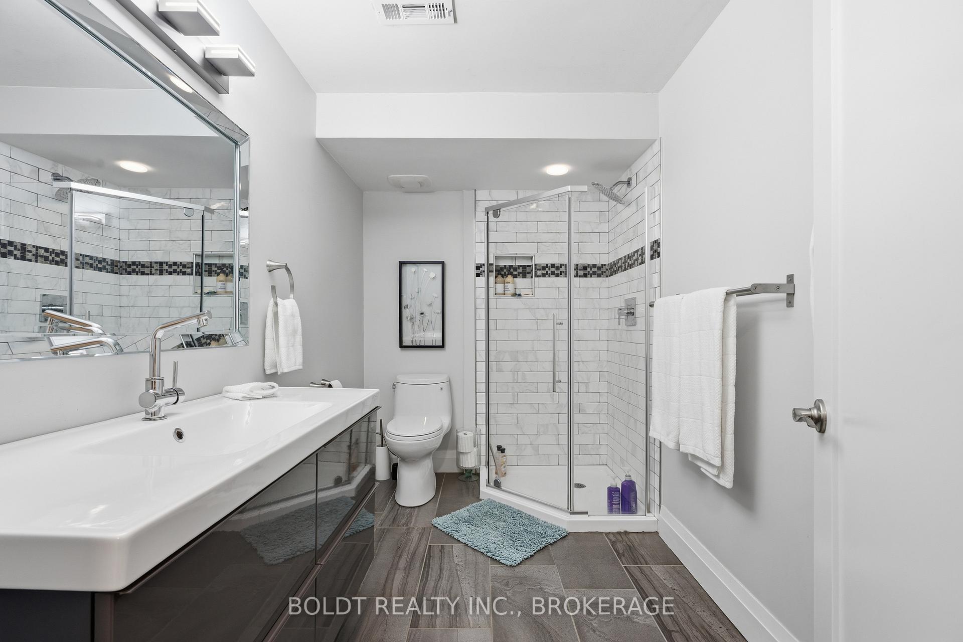 Photo 28 of 99 Donjon Boulevard, Norfolk, Port Dover — HOMEH