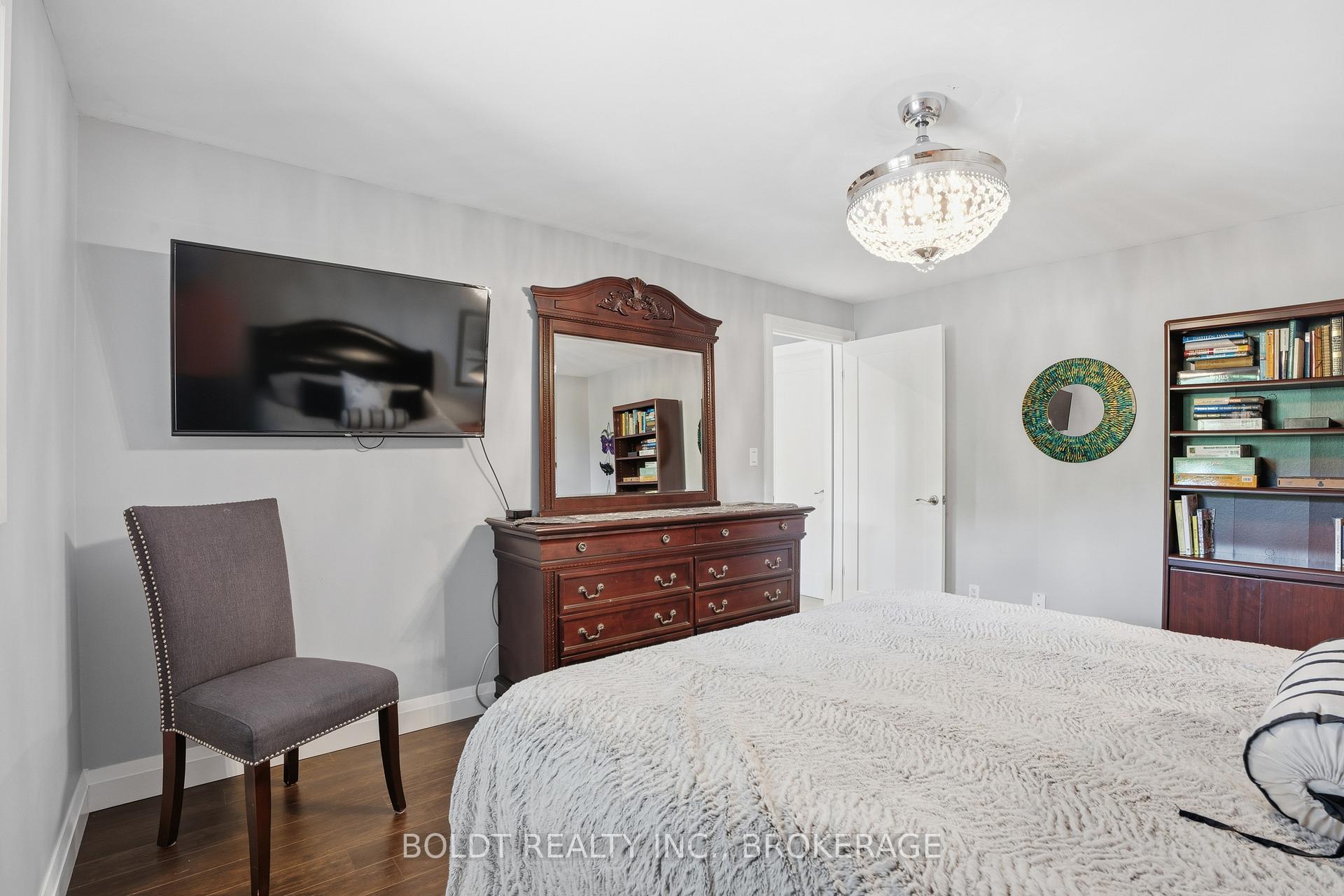 Photo 29 of 99 Donjon Boulevard, Norfolk, Port Dover — HOMEH