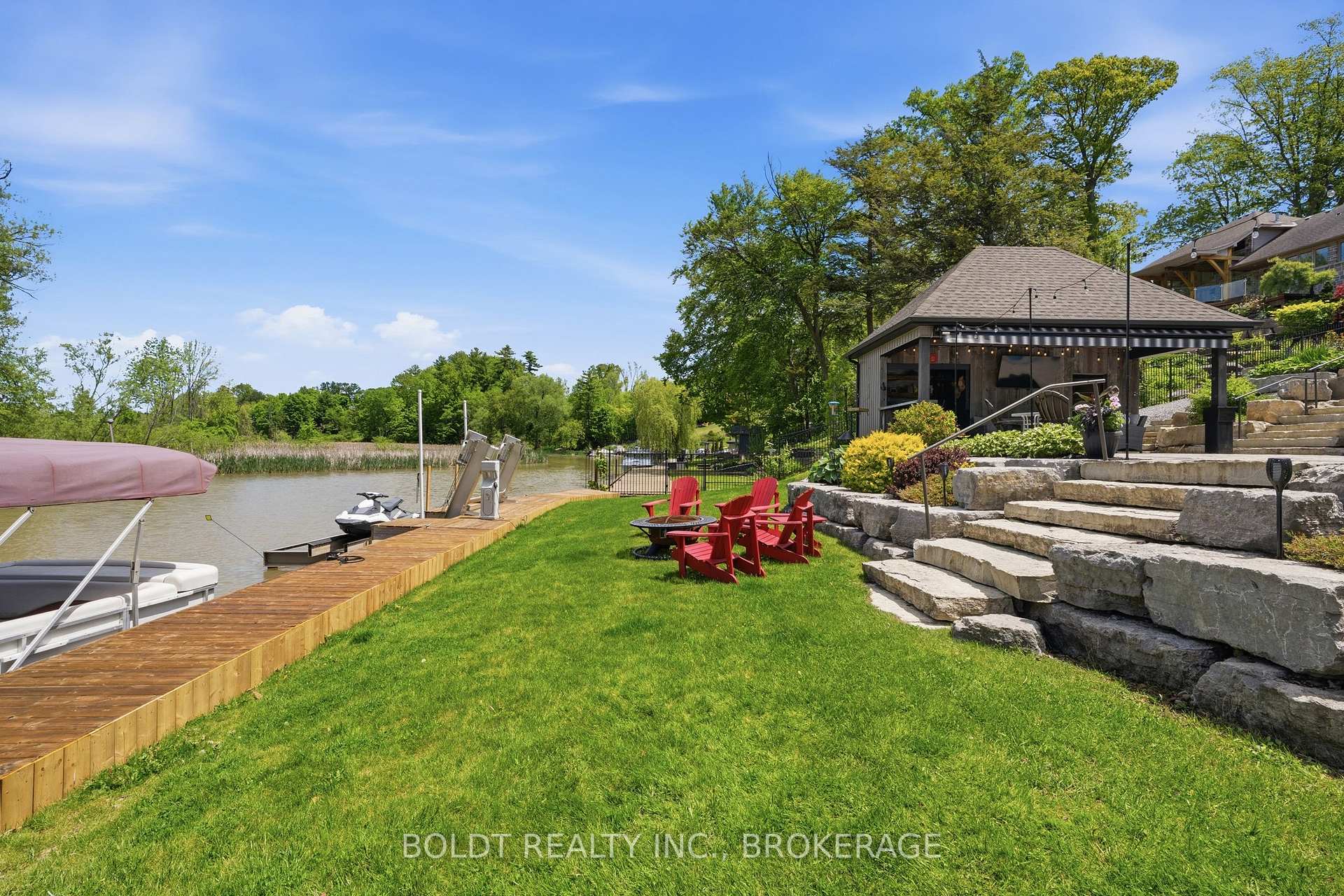 Photo 41 of 99 Donjon Boulevard, Norfolk, Port Dover — HOMEH