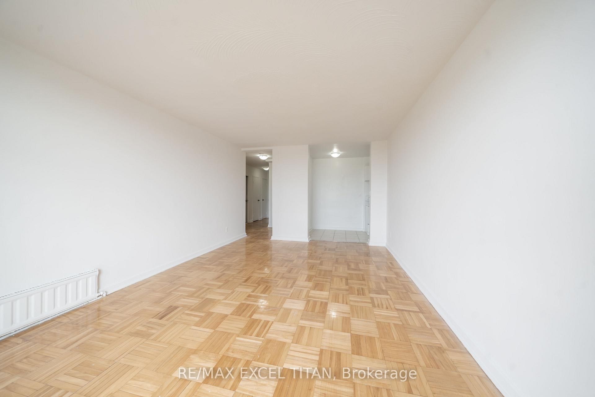 Photo 4 of Unit 101, 165 Cosburn Avenue, Toronto, Danforth Village-East York — HOMEH