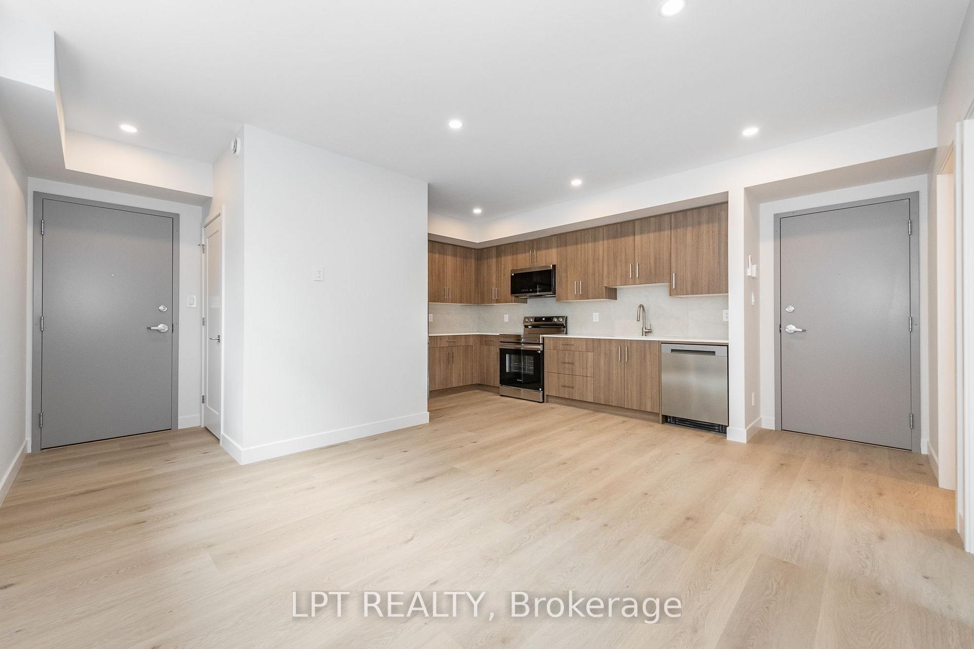 Photo 3 of Unit 1, 249 Columbus Avenue, Ottawa, Overbrook/Castle Heights — HOMEH