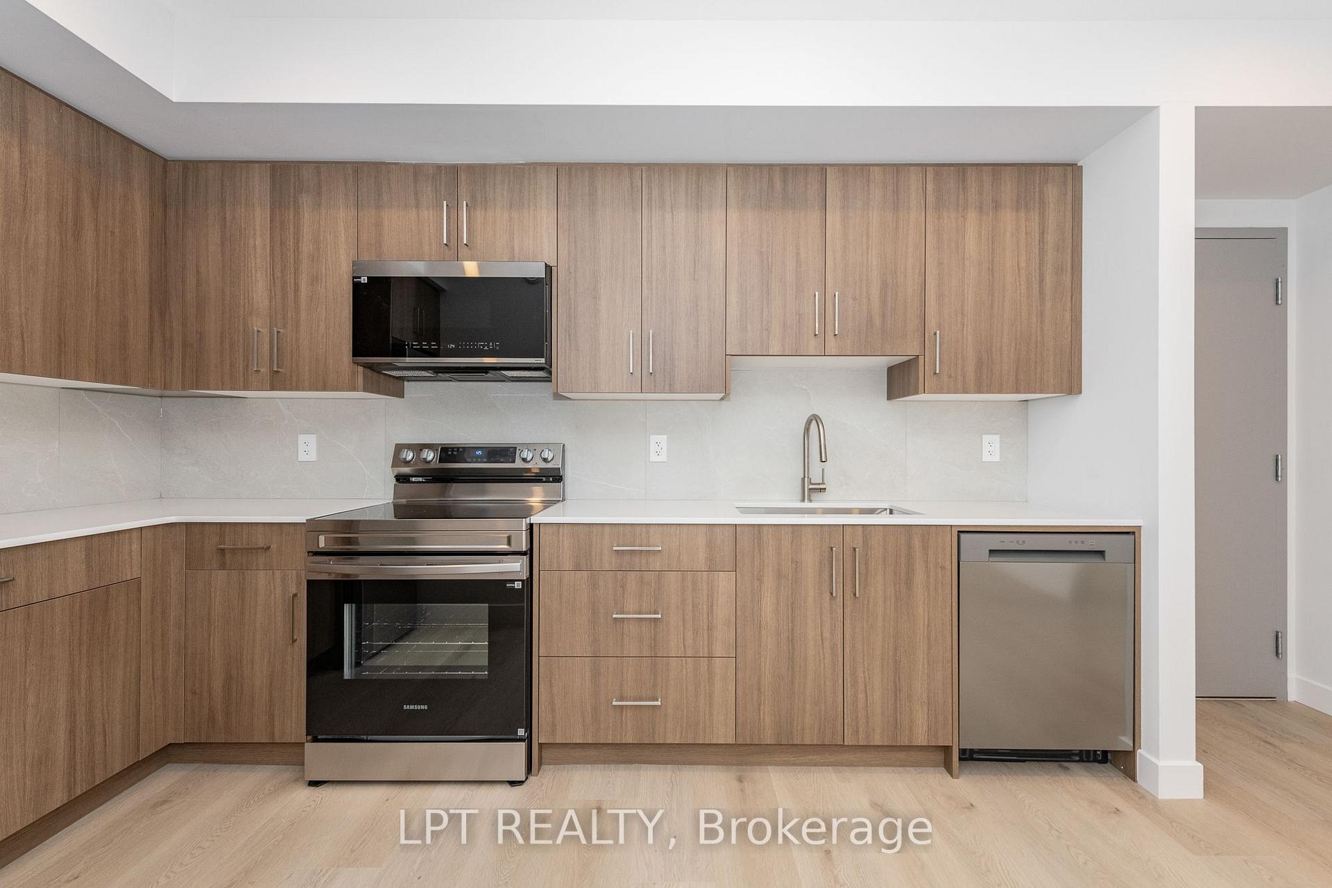 Photo 7 of Unit 1, 249 Columbus Avenue, Ottawa, Overbrook/Castle Heights — HOMEH