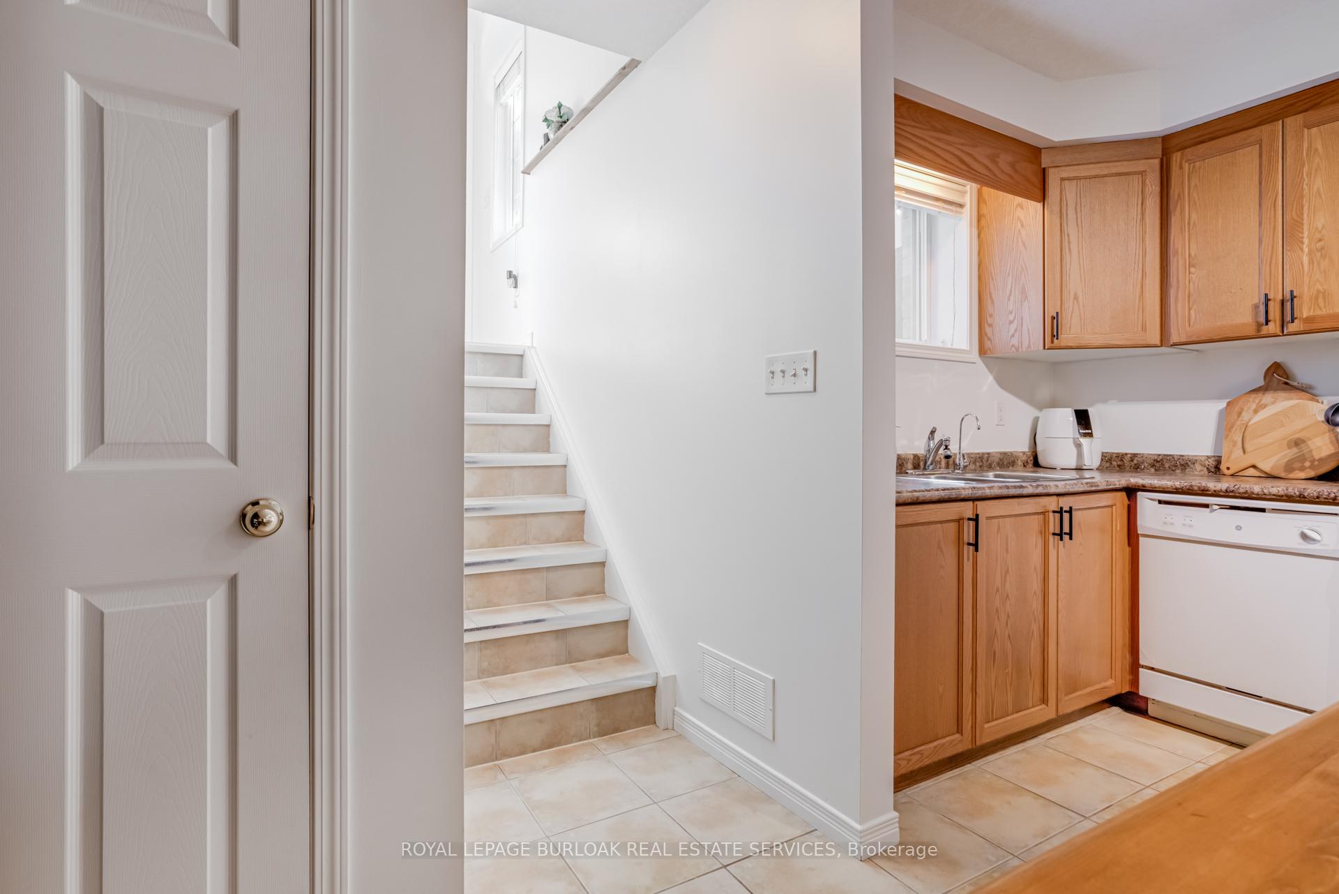 Photo 11 of Unit 9A, 1941 Ottawa Street S, Kitchener, Larentian West — HOMEH