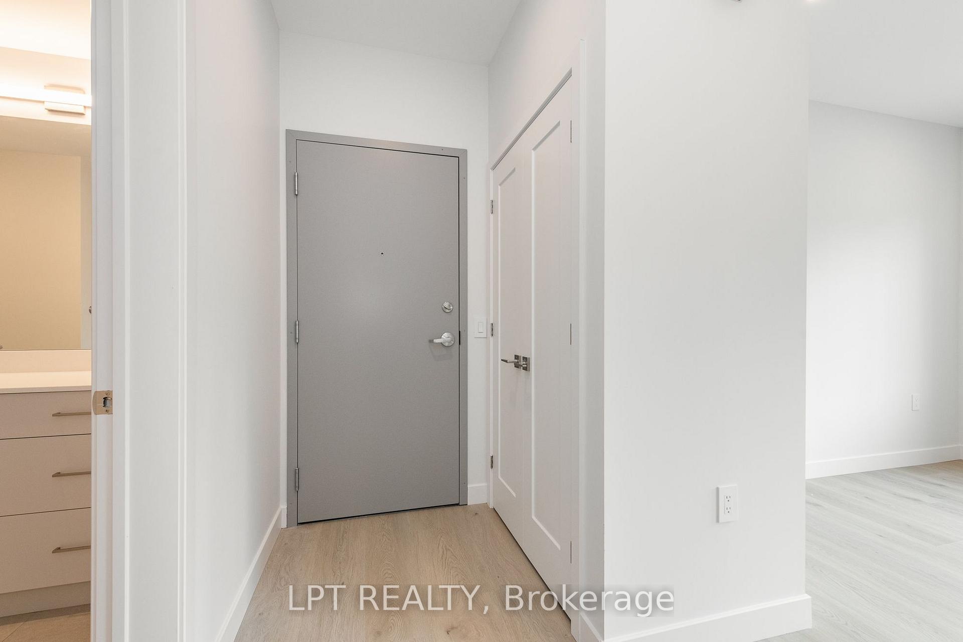 Photo 2 of Unit 3, 249 Columbus Avenue, Ottawa, Overbrook/Castle Heights — HOMEH
