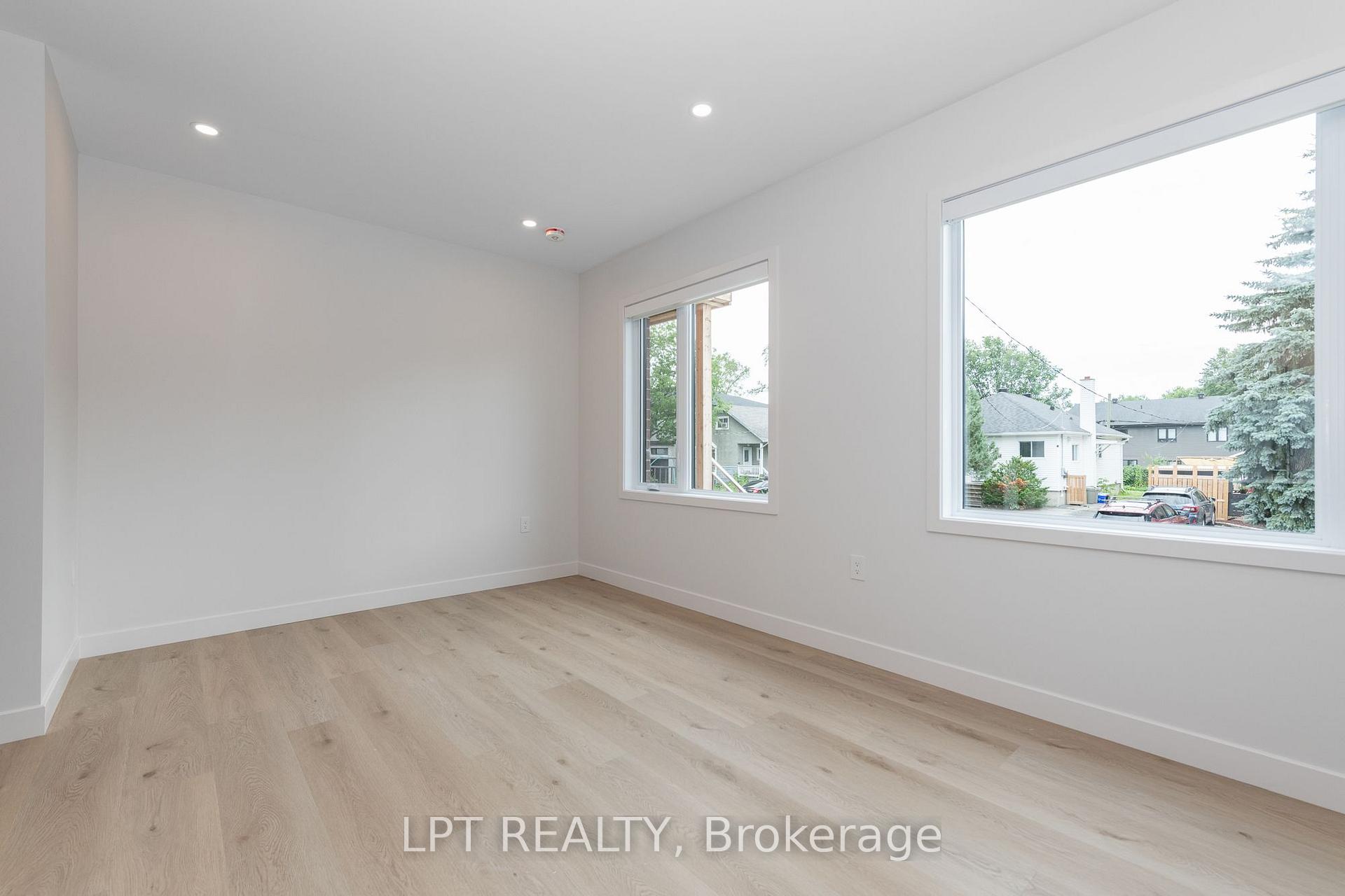 Photo 9 of Unit 3, 249 Columbus Avenue, Ottawa, Overbrook/Castle Heights — HOMEH