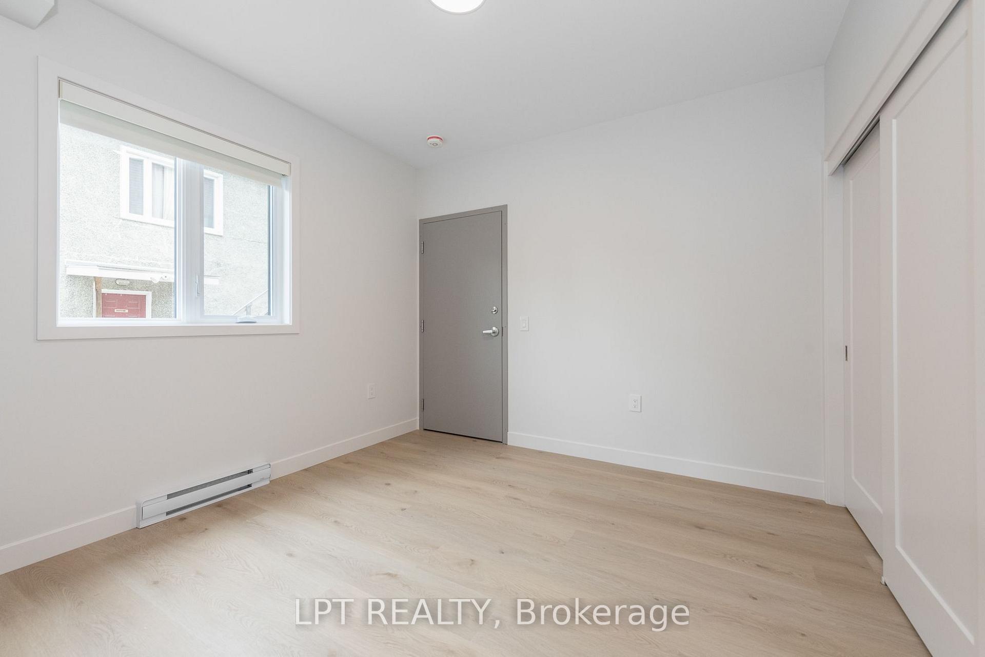 Photo 10 of Unit 3, 249 Columbus Avenue, Ottawa, Overbrook/Castle Heights — HOMEH