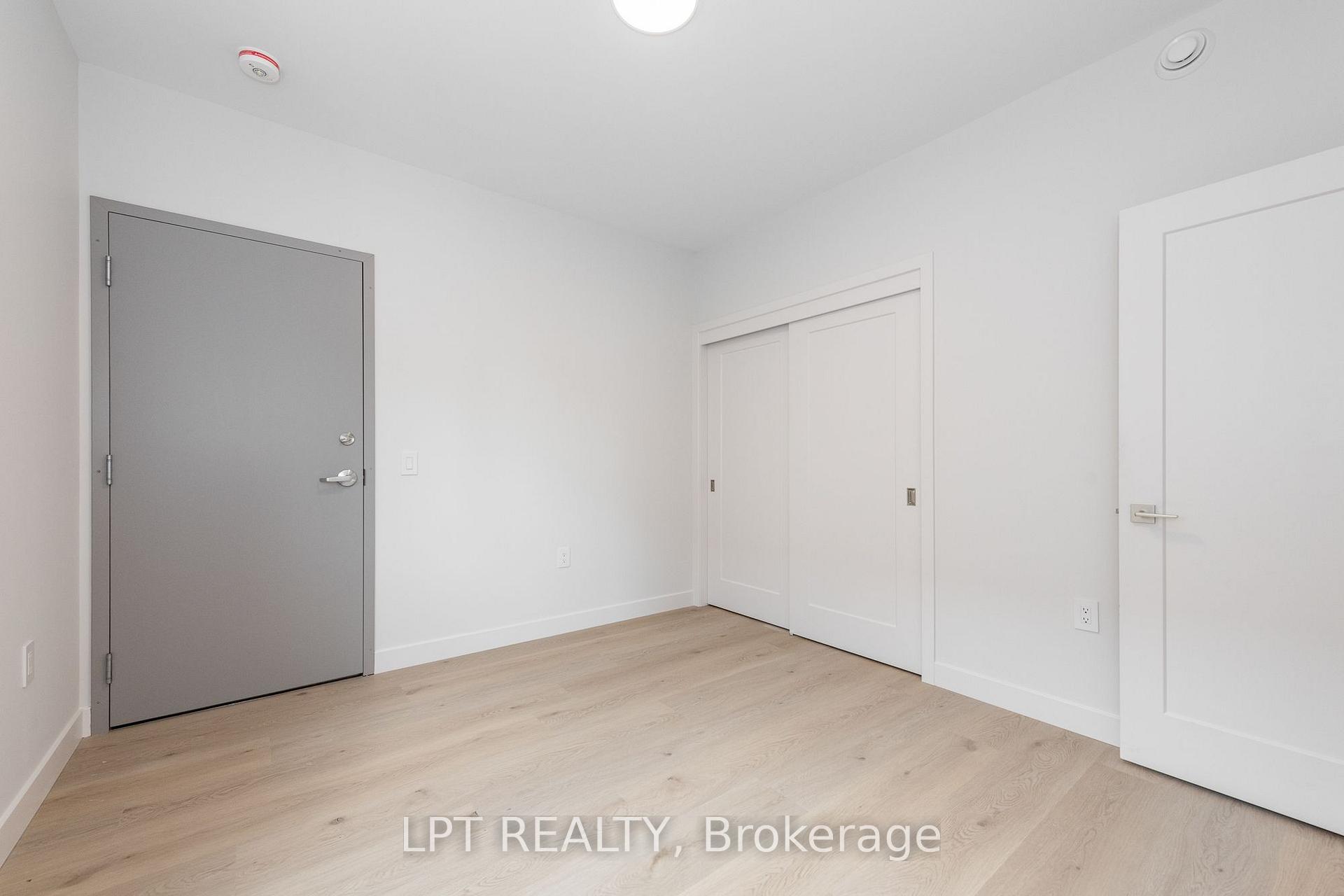 Photo 11 of Unit 3, 249 Columbus Avenue, Ottawa, Overbrook/Castle Heights — HOMEH