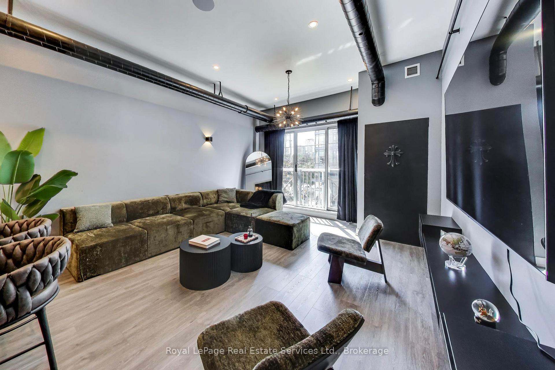 Photo 3 of Unit 202, 766 King Street W, Toronto, Niagara — HOMEH