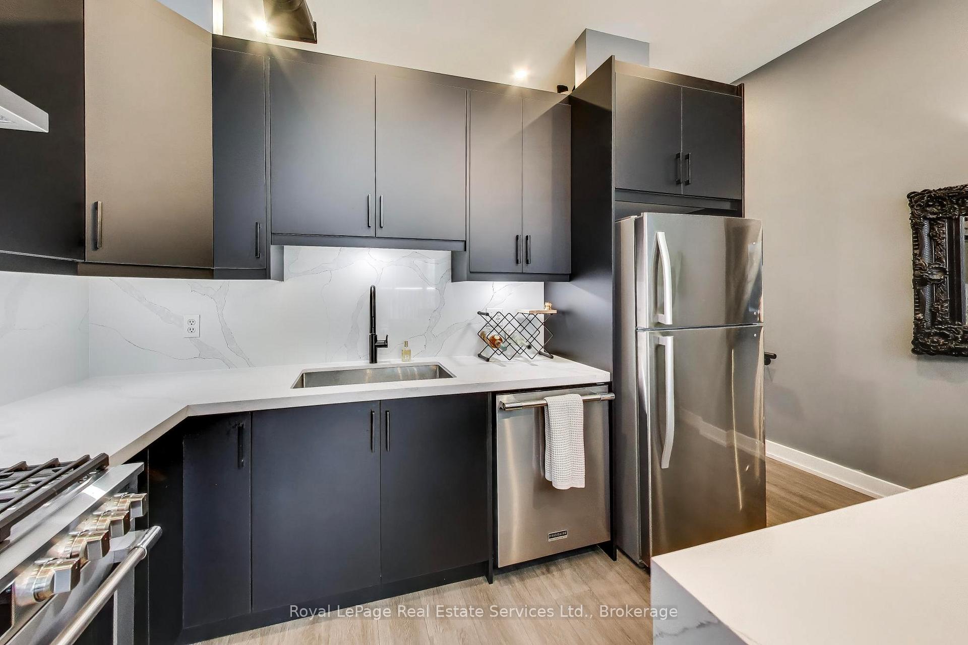 Photo 7 of Unit 202, 766 King Street W, Toronto, Niagara — HOMEH