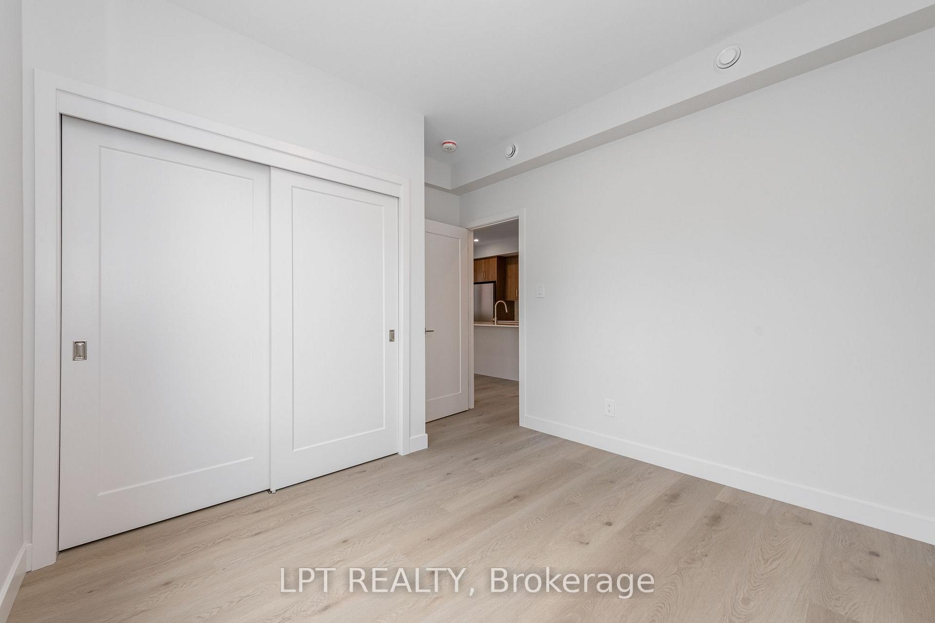 Photo 13 of Unit 4, 249 Columbus Avenue, Ottawa, Overbrook/Castle Heights — HOMEH