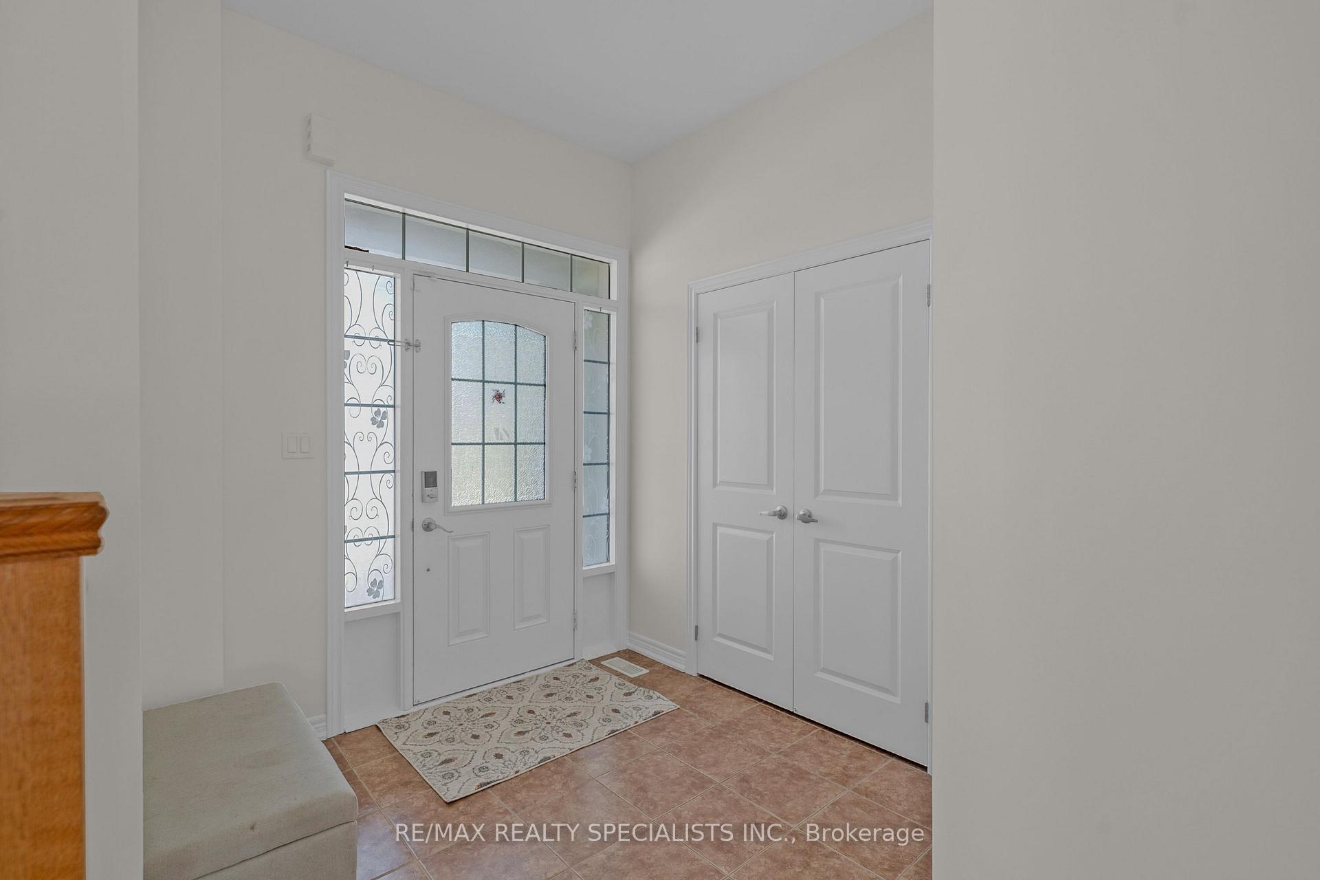 Photo 5 of 177 East's Corners Boulevard, Vaughan, Kleinburg — HOMEH