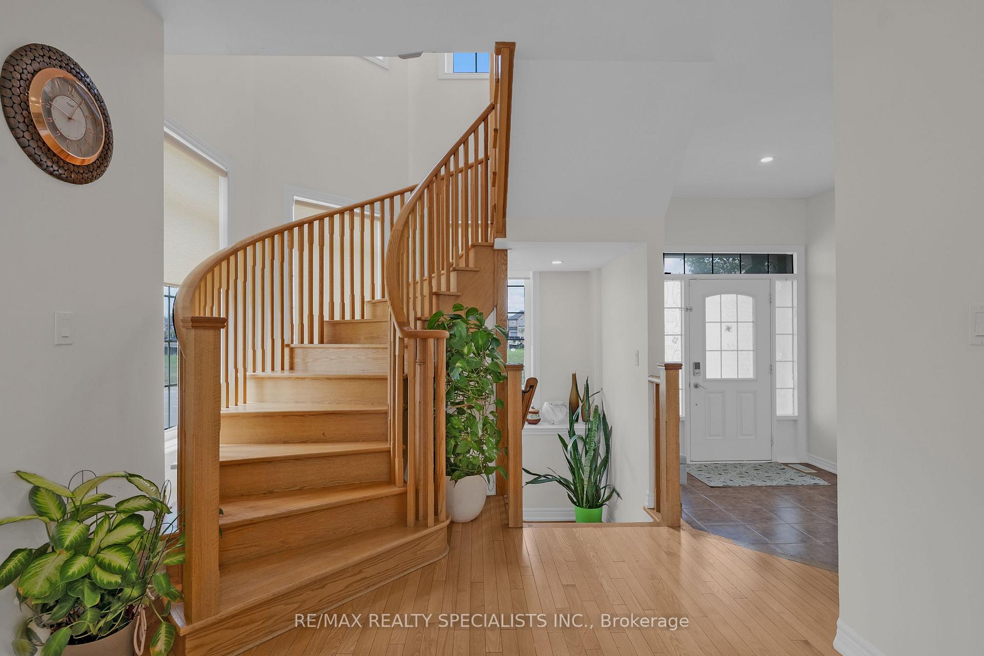 Photo 8 of 177 East's Corners Boulevard, Vaughan, Kleinburg — HOMEH