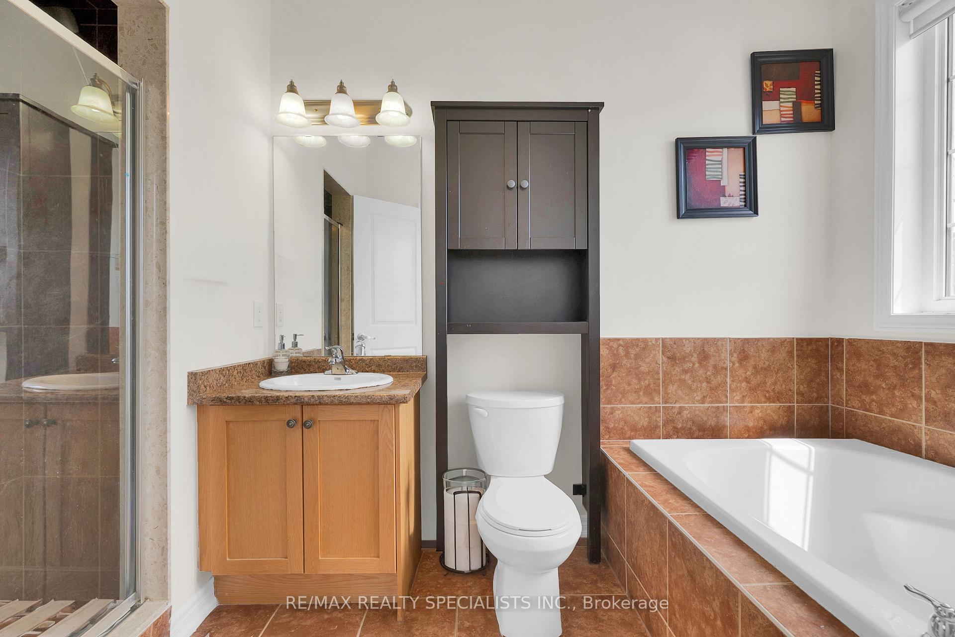 Photo 23 of 177 East's Corners Boulevard, Vaughan, Kleinburg — HOMEH
