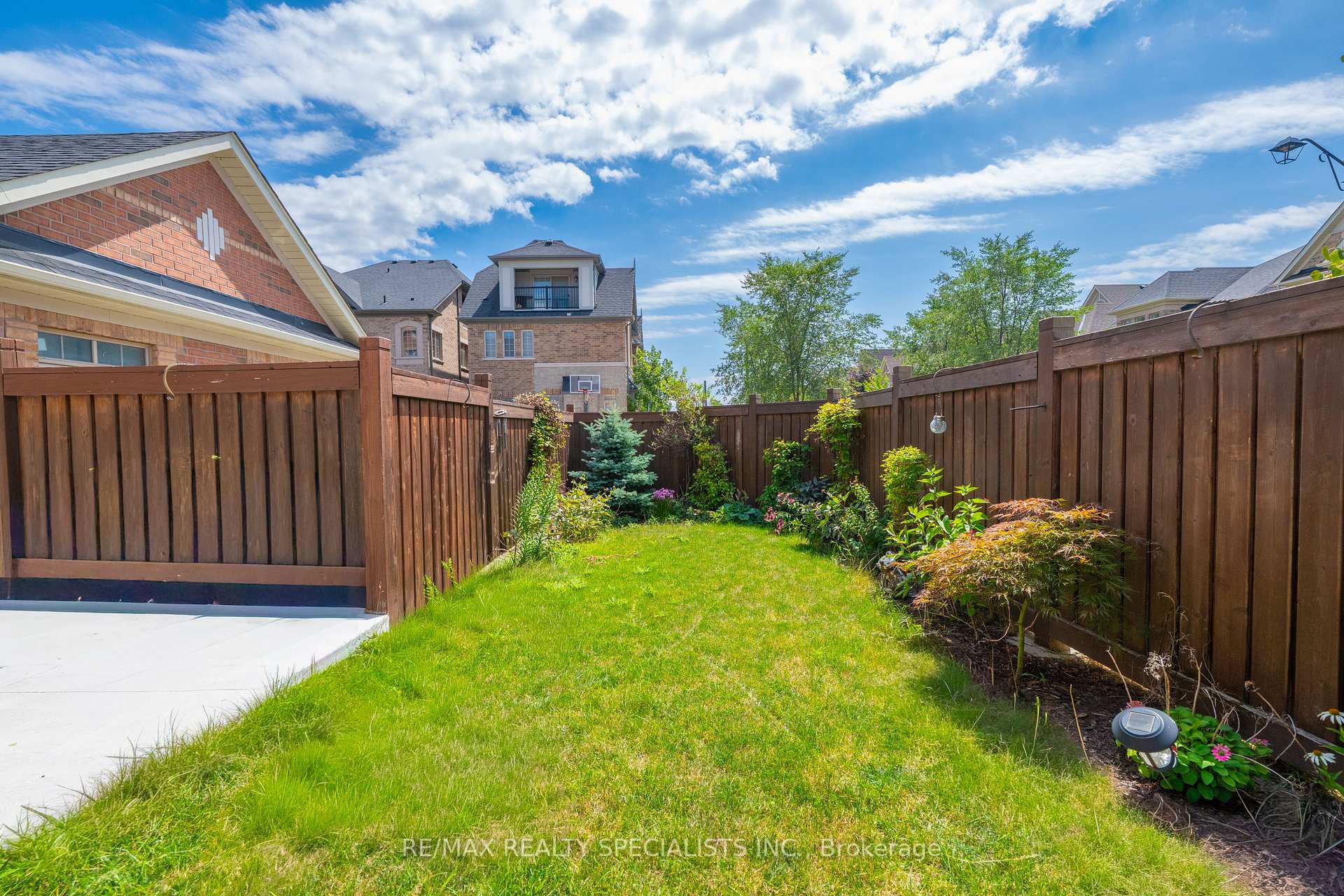 Photo 36 of 177 East's Corners Boulevard, Vaughan, Kleinburg — HOMEH