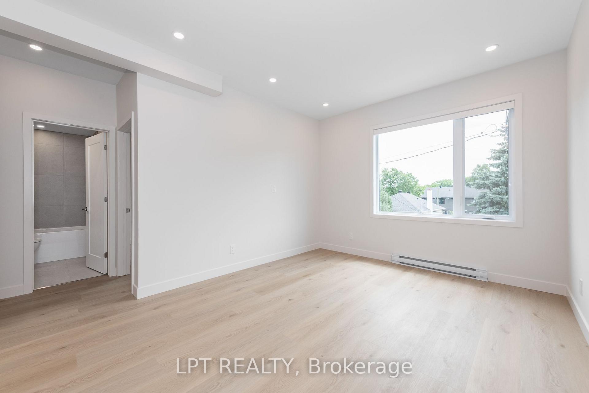 Photo 6 of Unit 5, 249 Columbus Avenue, Ottawa, Overbrook/Castle Heights — HOMEH