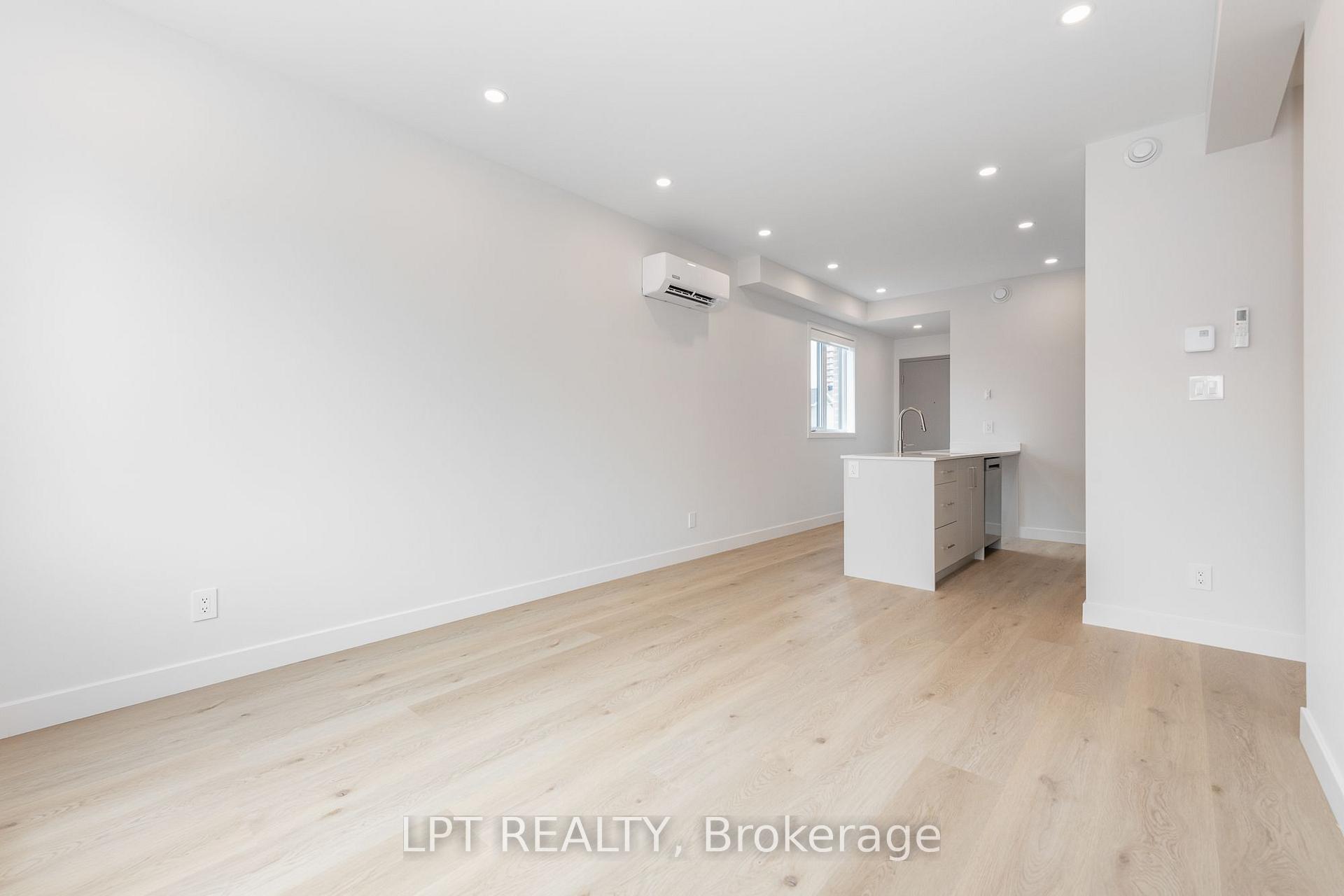 Photo 8 of Unit 5, 249 Columbus Avenue, Ottawa, Overbrook/Castle Heights — HOMEH