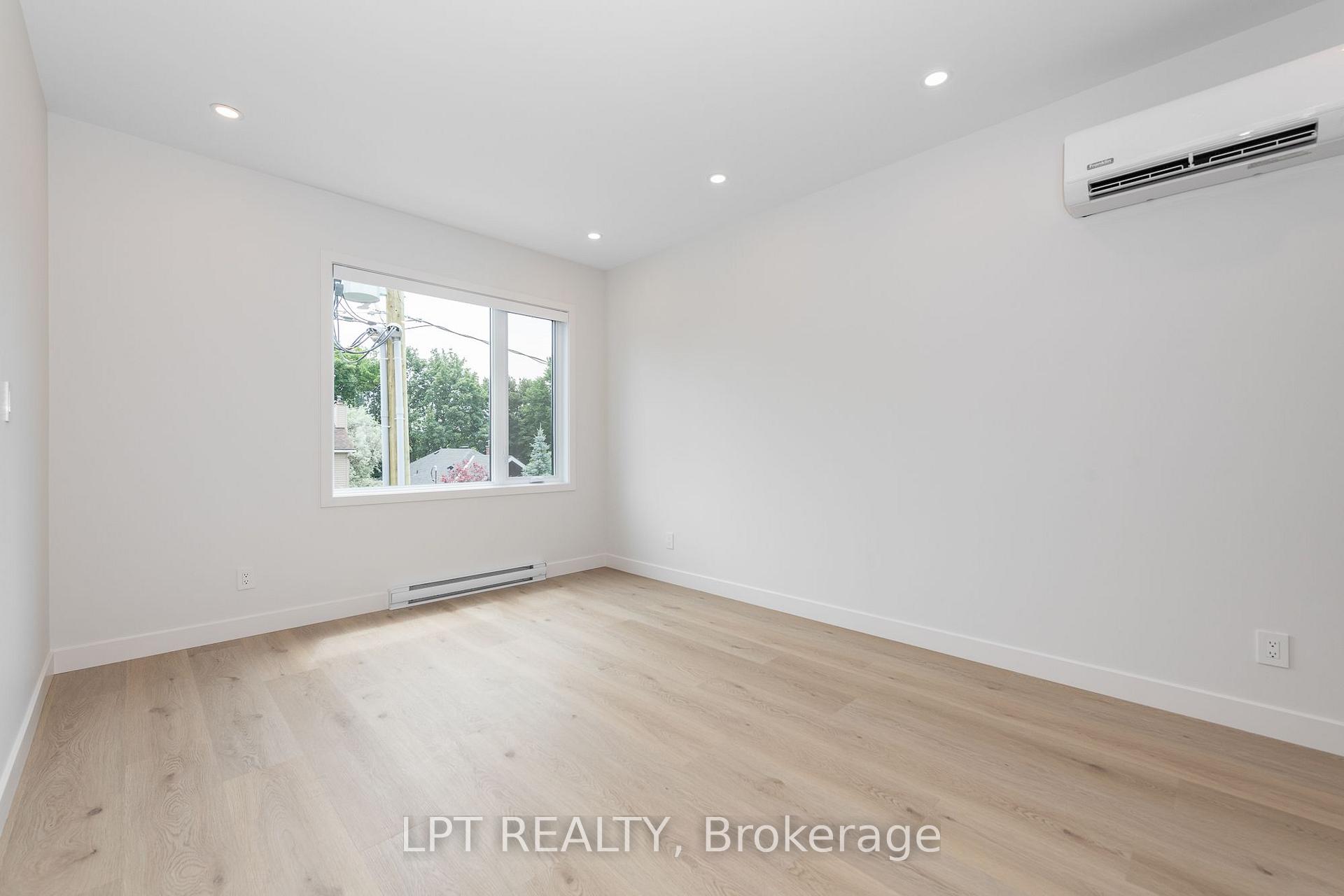 Photo 9 of Unit 5, 249 Columbus Avenue, Ottawa, Overbrook/Castle Heights — HOMEH