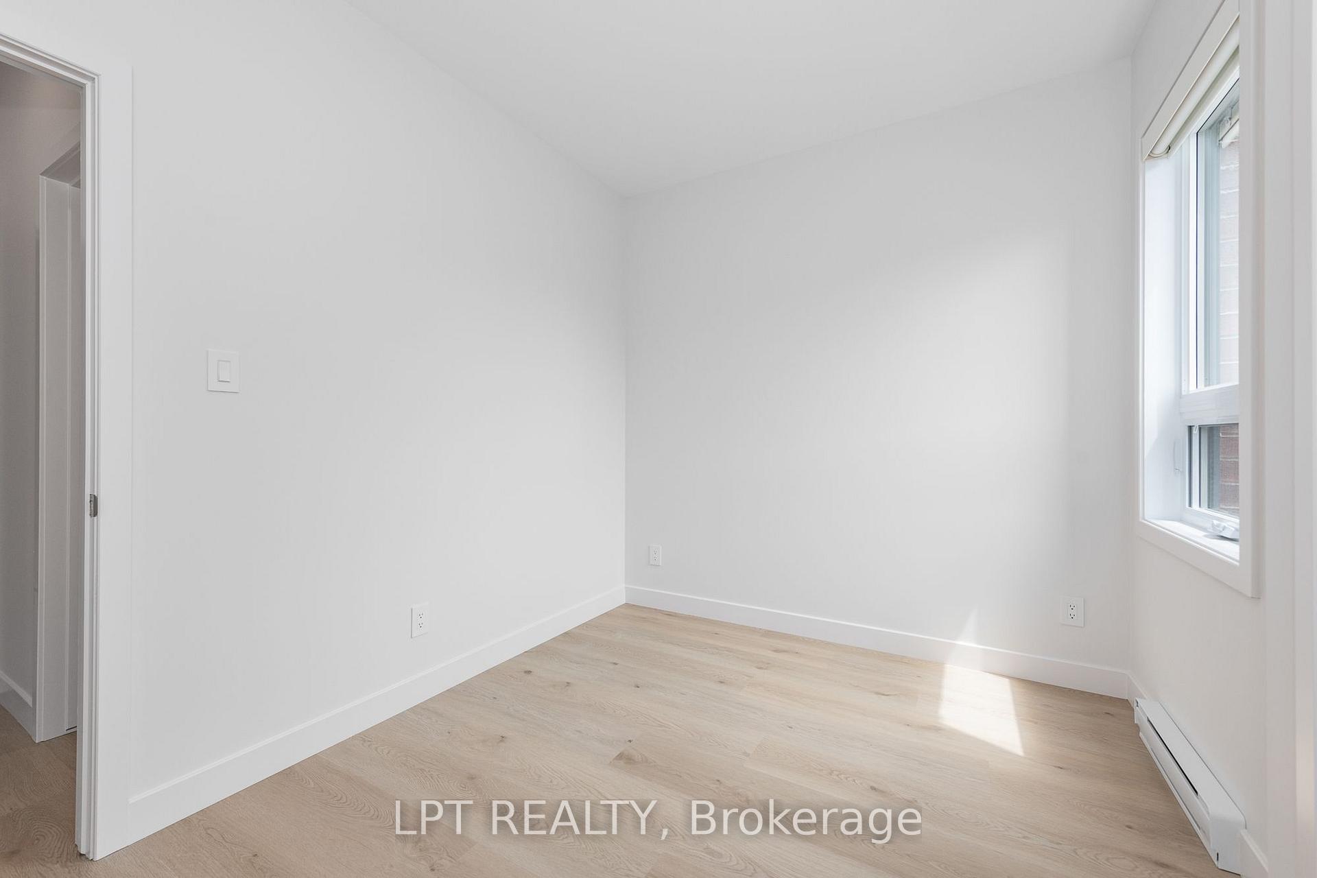 Photo 11 of Unit 5, 249 Columbus Avenue, Ottawa, Overbrook/Castle Heights — HOMEH