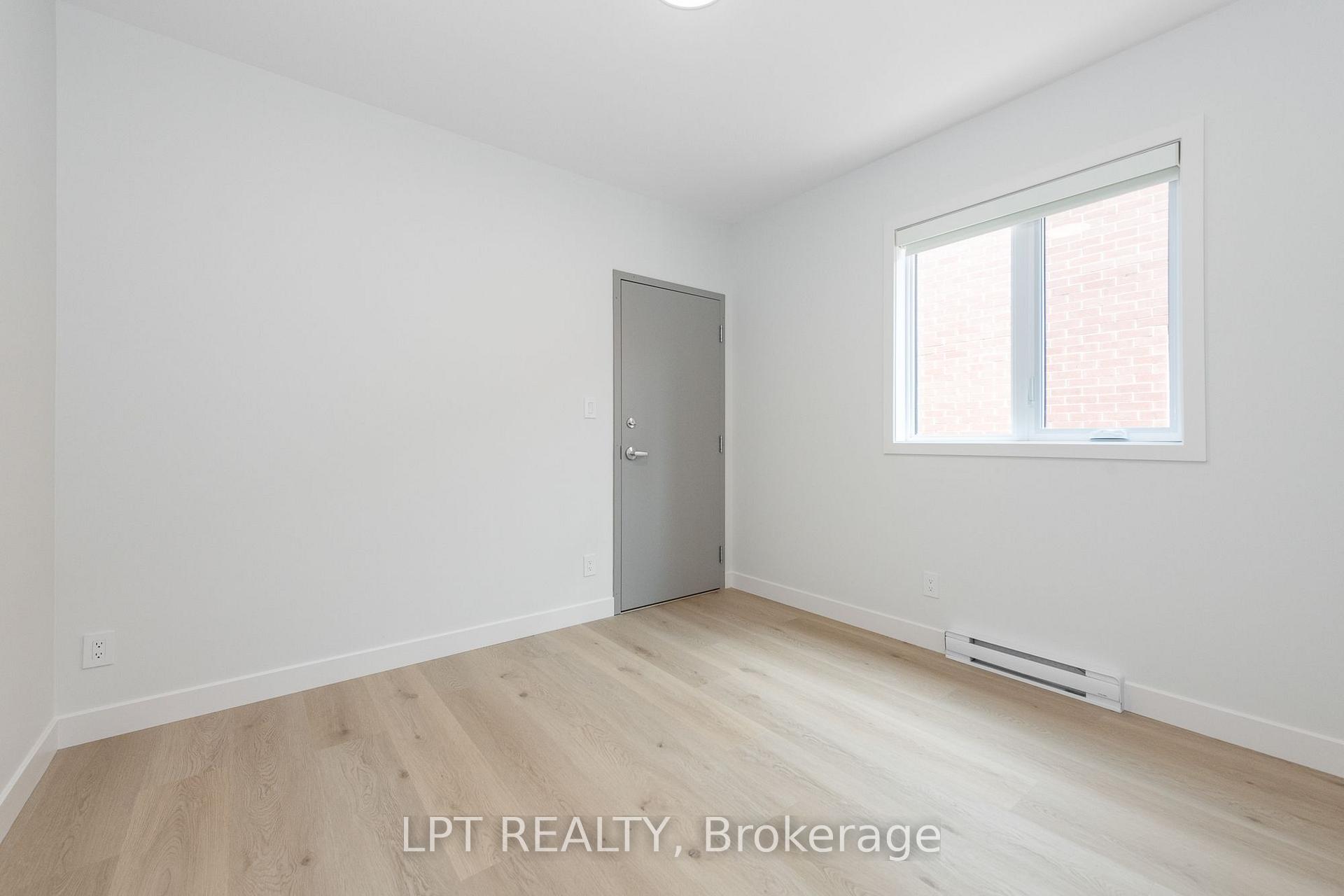 Photo 13 of Unit 5, 249 Columbus Avenue, Ottawa, Overbrook/Castle Heights — HOMEH