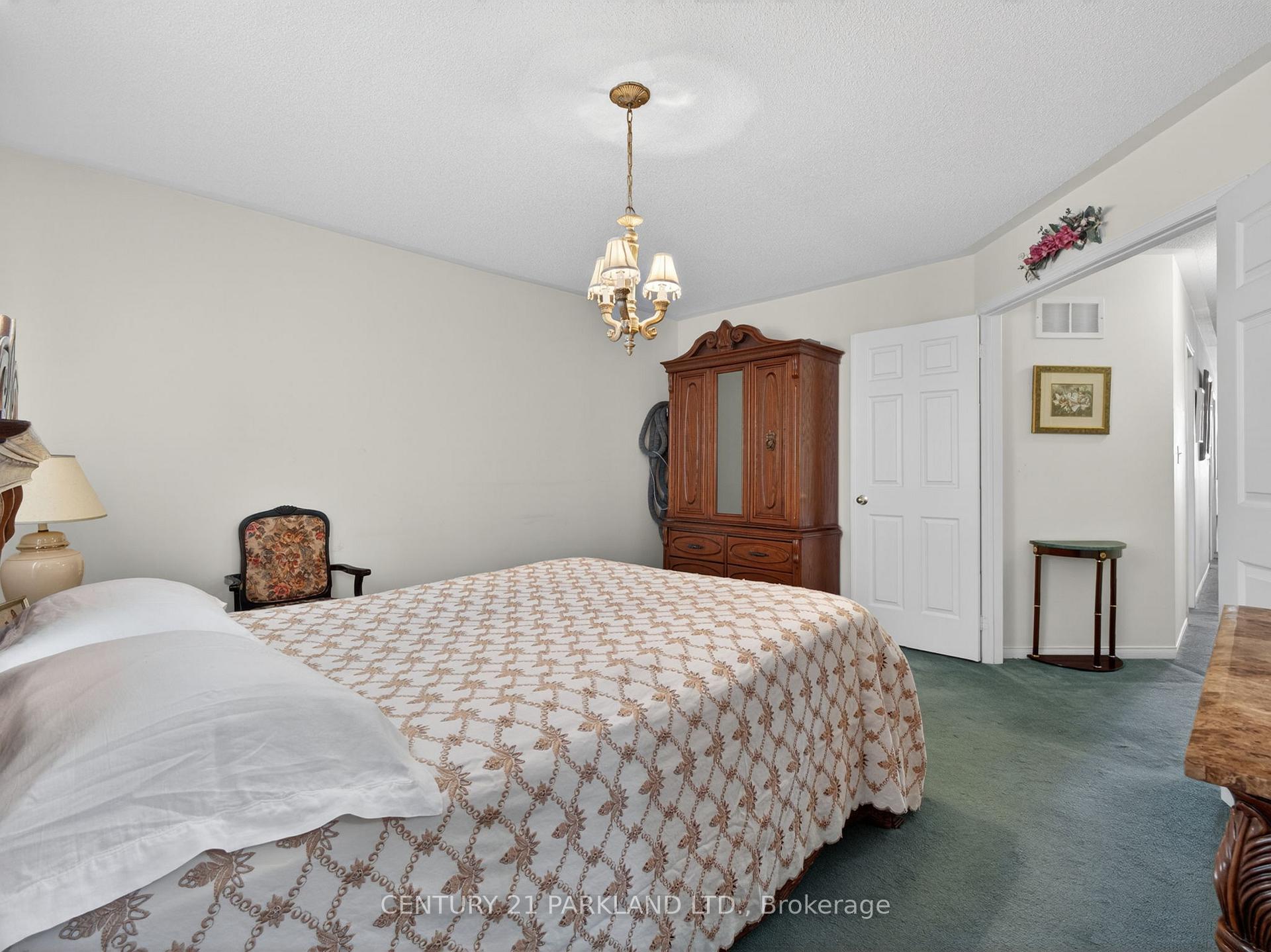 Photo 28 of 181 Purcell Crescent, Vaughan, Maple — HOMEH