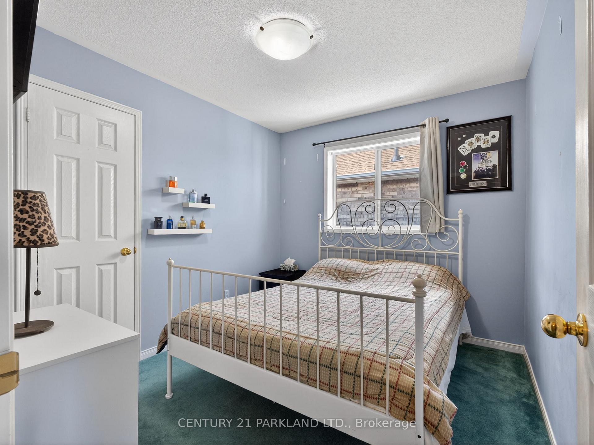 Photo 30 of 181 Purcell Crescent, Vaughan, Maple — HOMEH